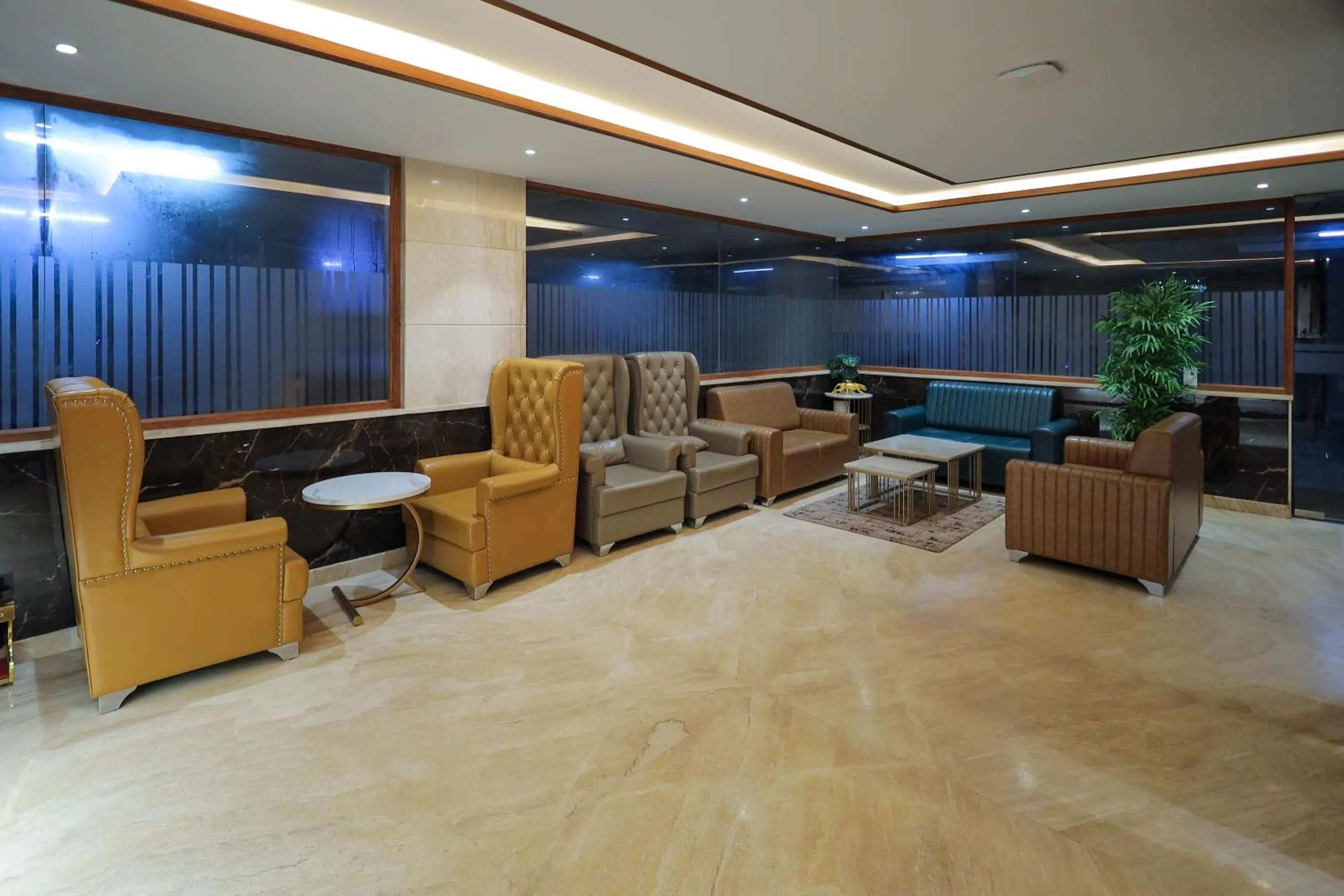 Lobby or reception in Royal Plaza Suites by RAK Rooms, Mangaluru