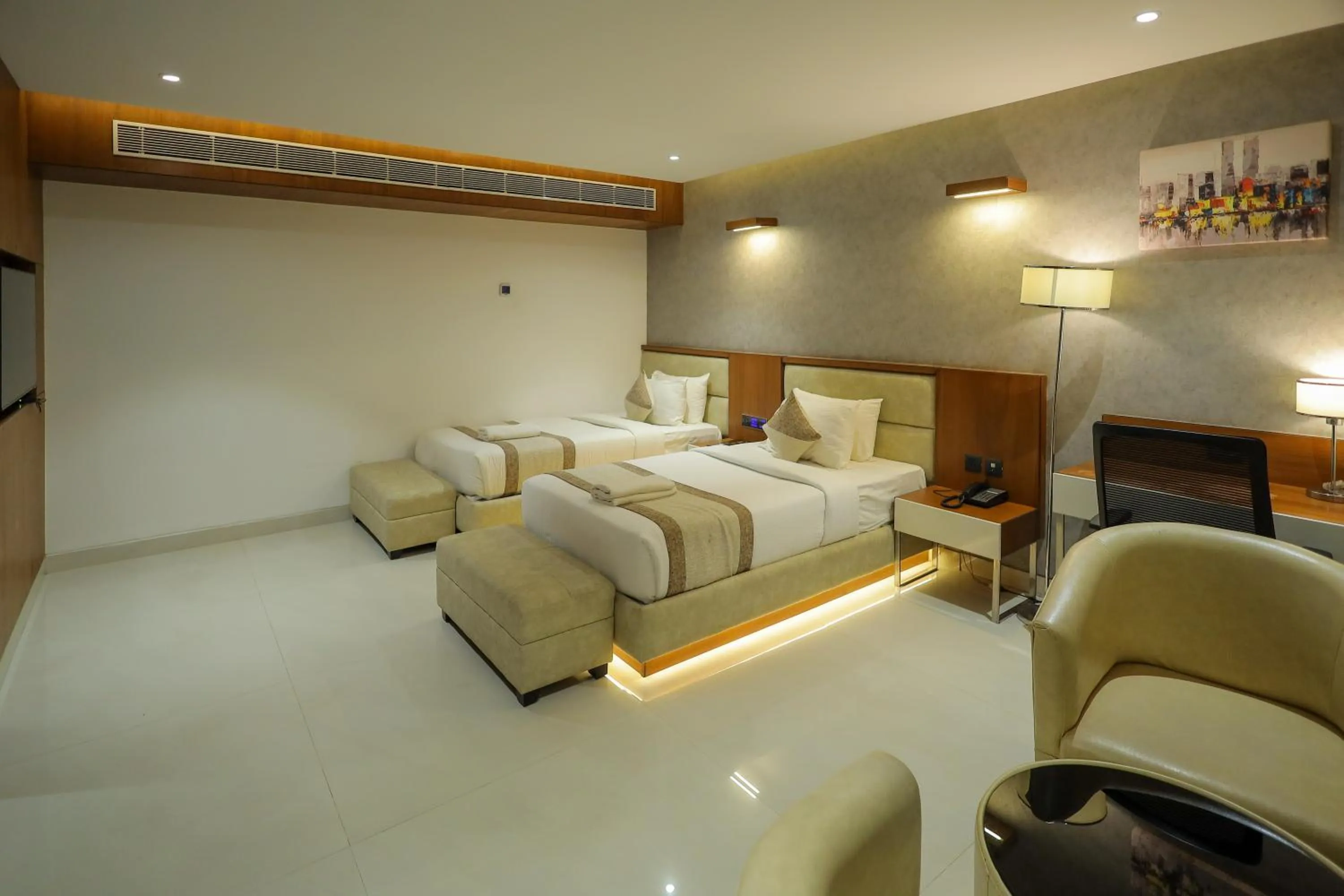 Bedroom, Bed in Royal Plaza Suites by RAK Rooms, Mangaluru
