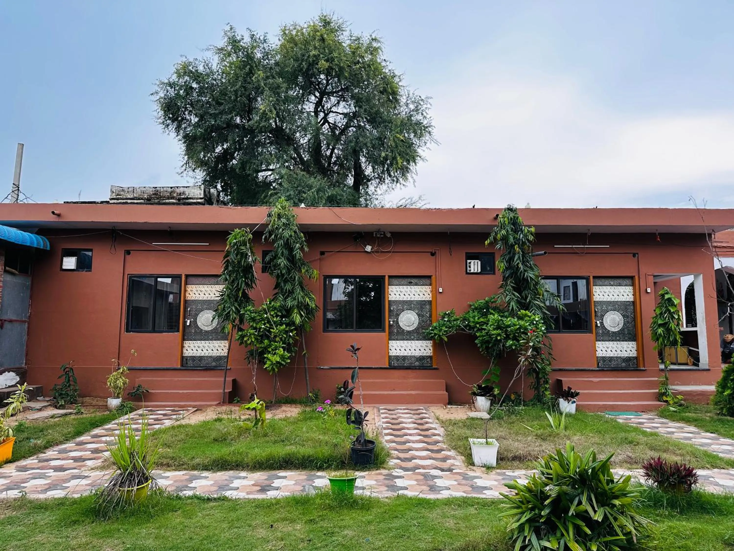 Hotel Kota kunj Heritage