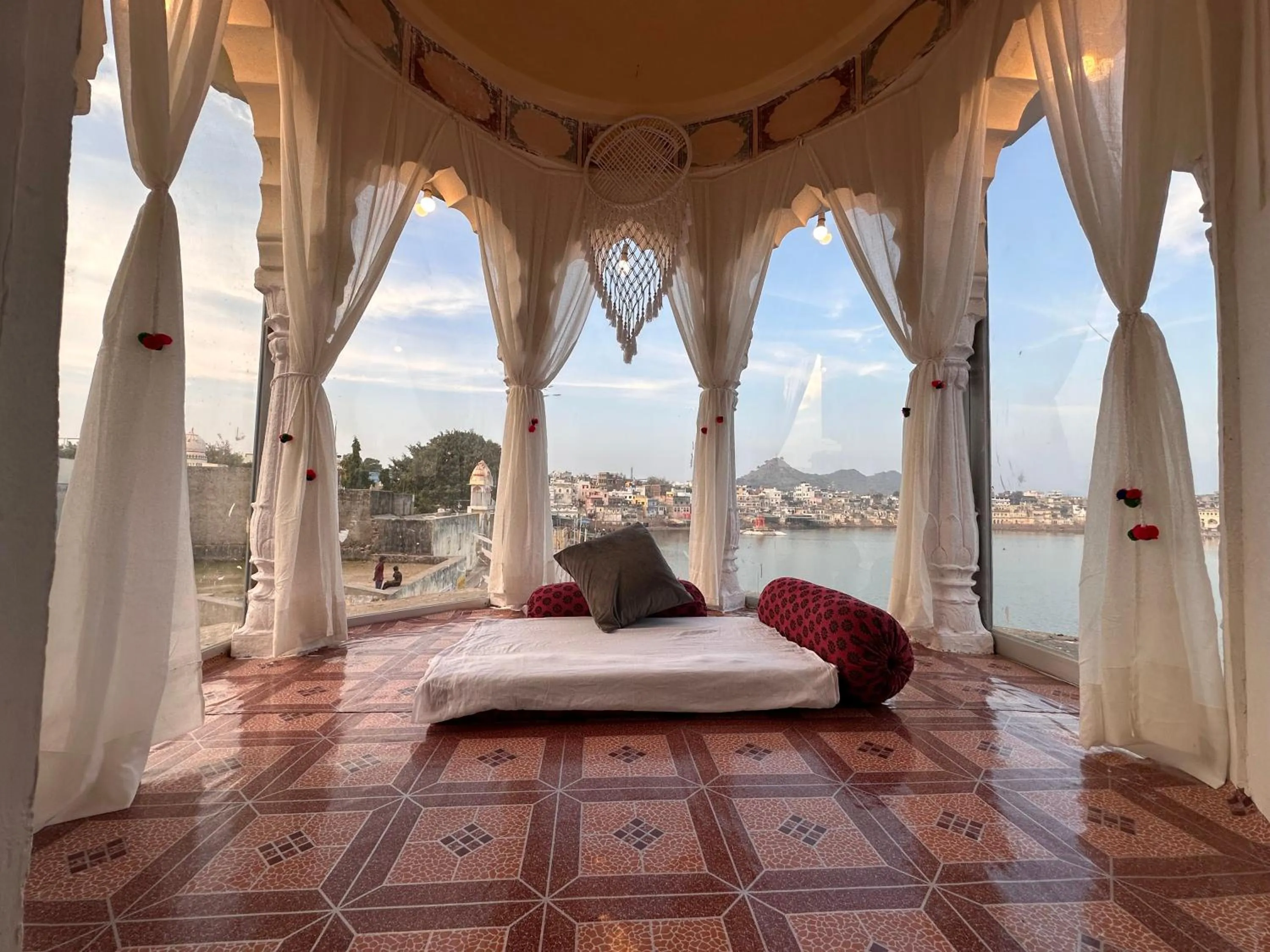 Bed in Hotel Kota kunj Heritage