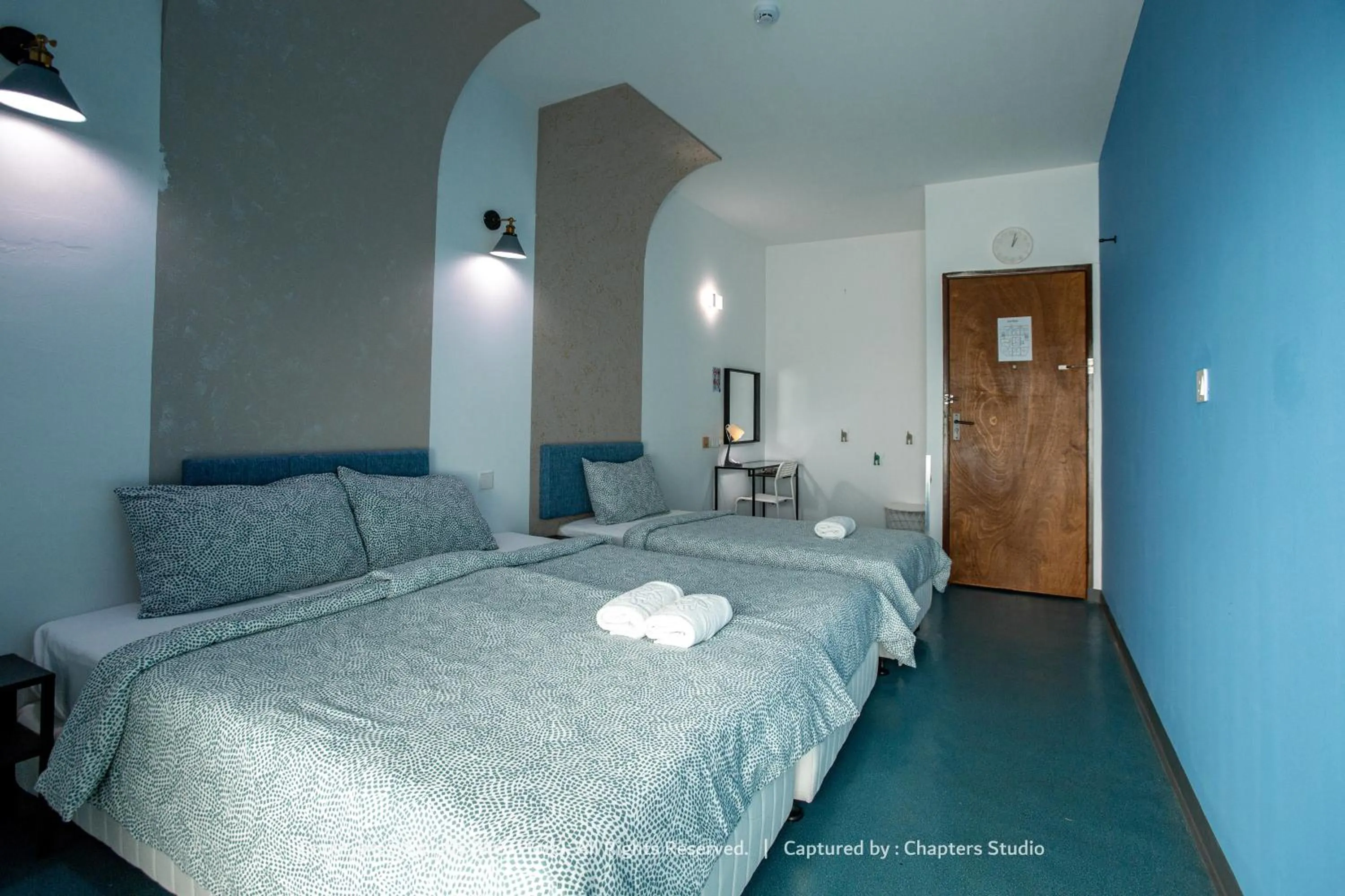 Bed in Knight Alley Hotel