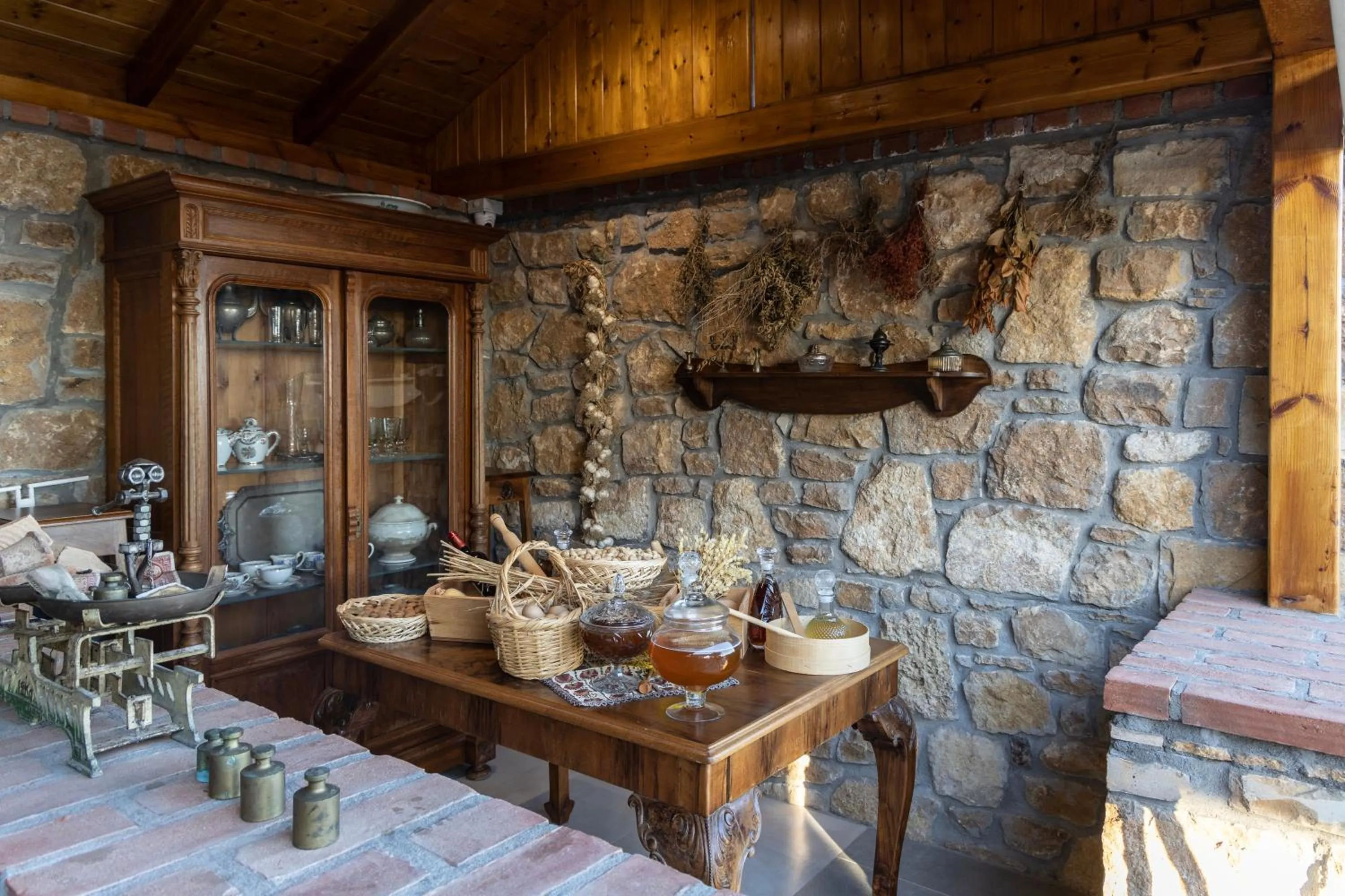 Property building in Akrolithos Luxury Suites & Spa