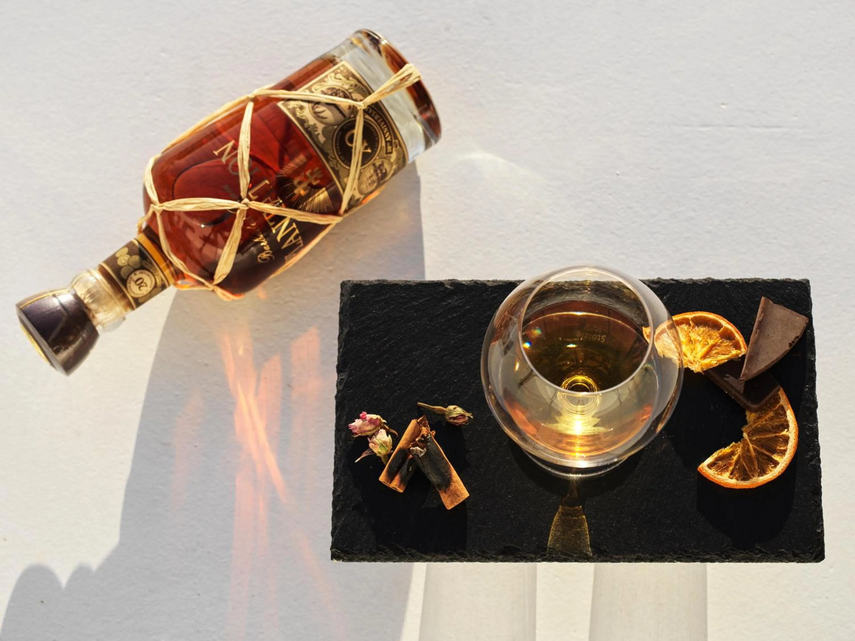 Lounge or bar in Lovia Mykonos