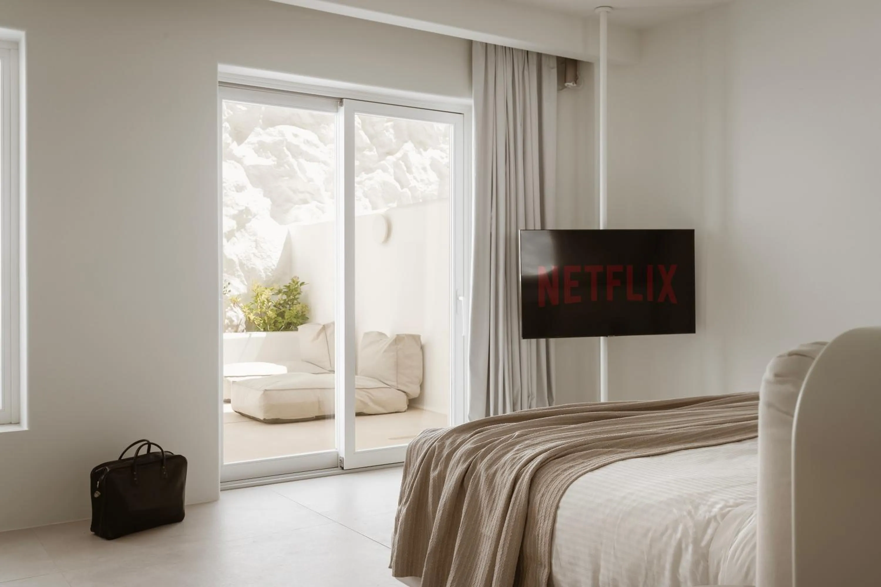 Bed in Lovia Mykonos