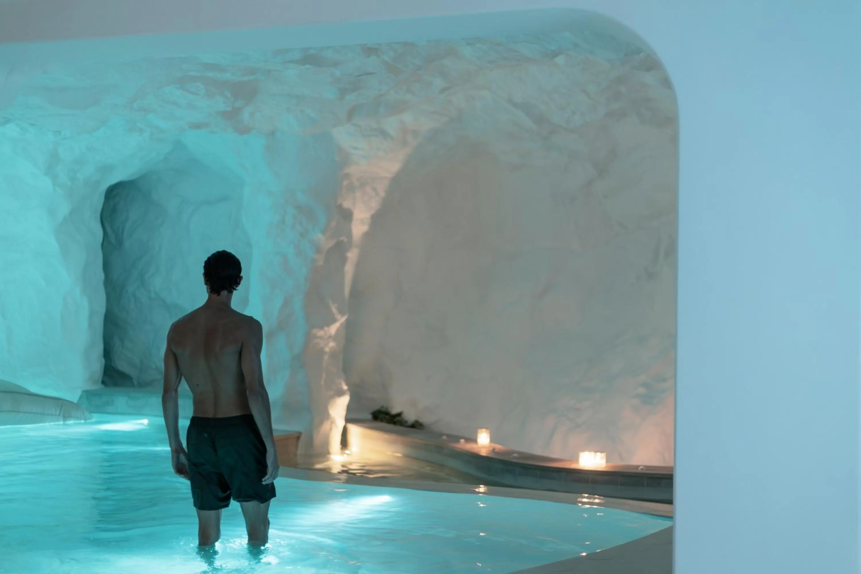 People in Lovia Mykonos