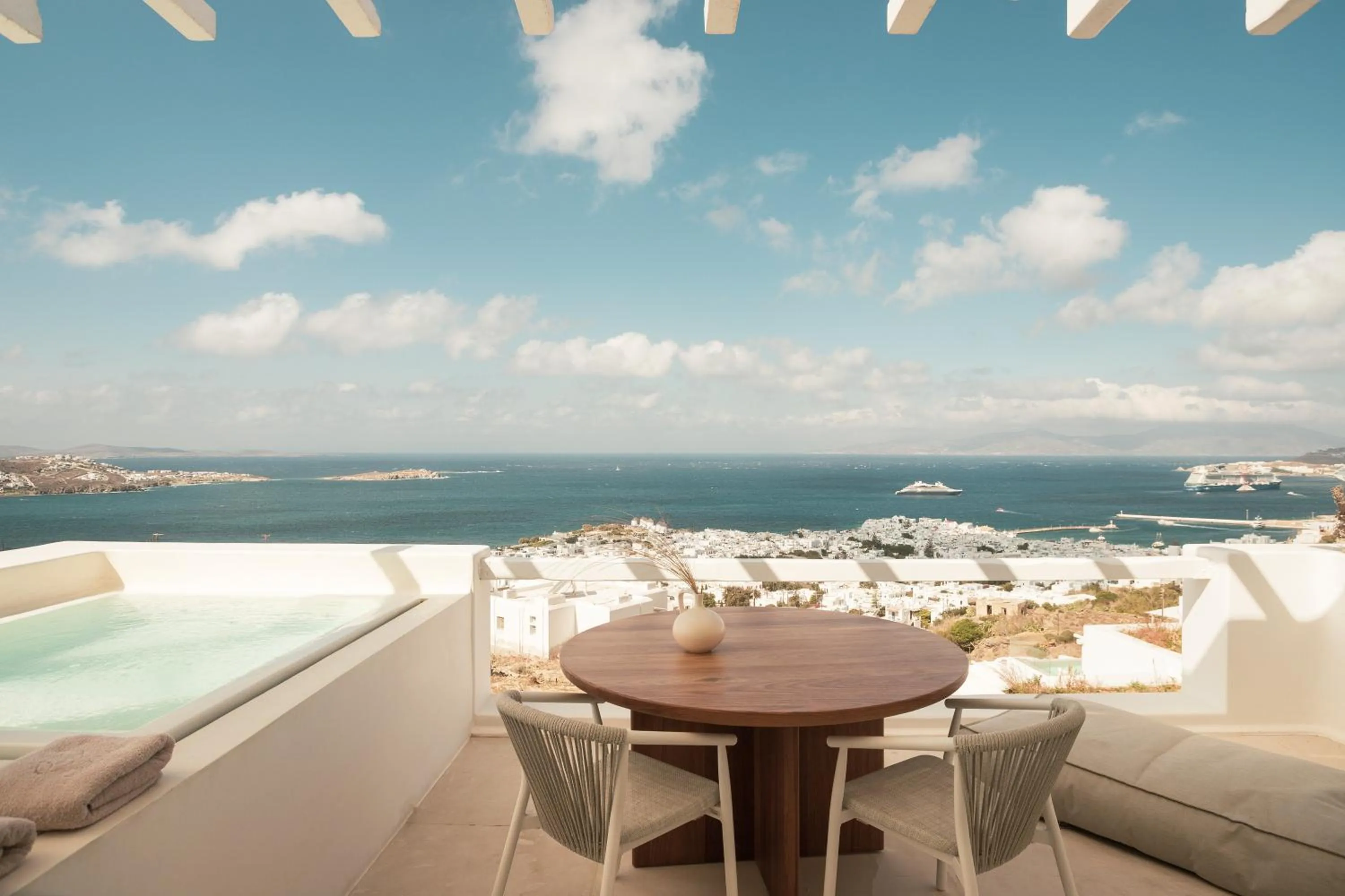 Day in Lovia Mykonos