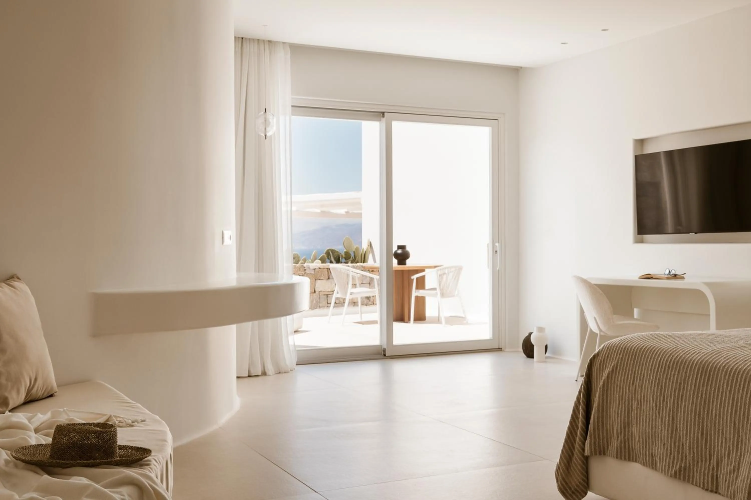 Bed in Lovia Mykonos