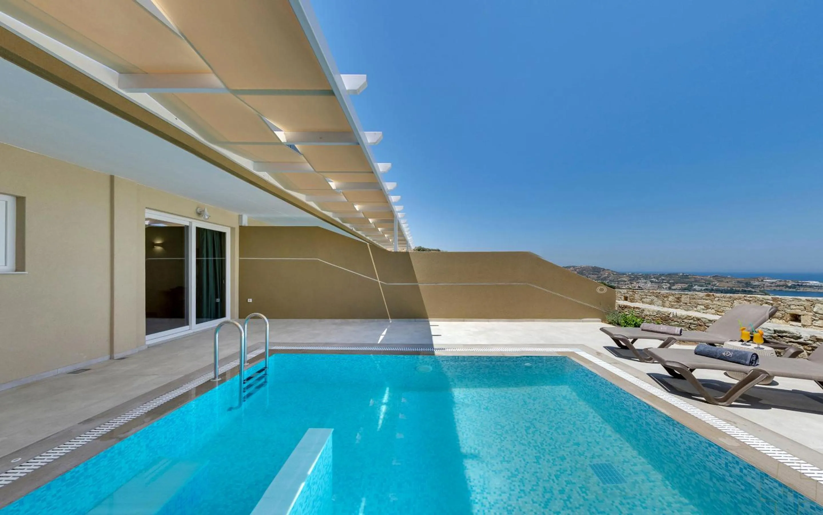 Spiros-Soula Thematic Suites