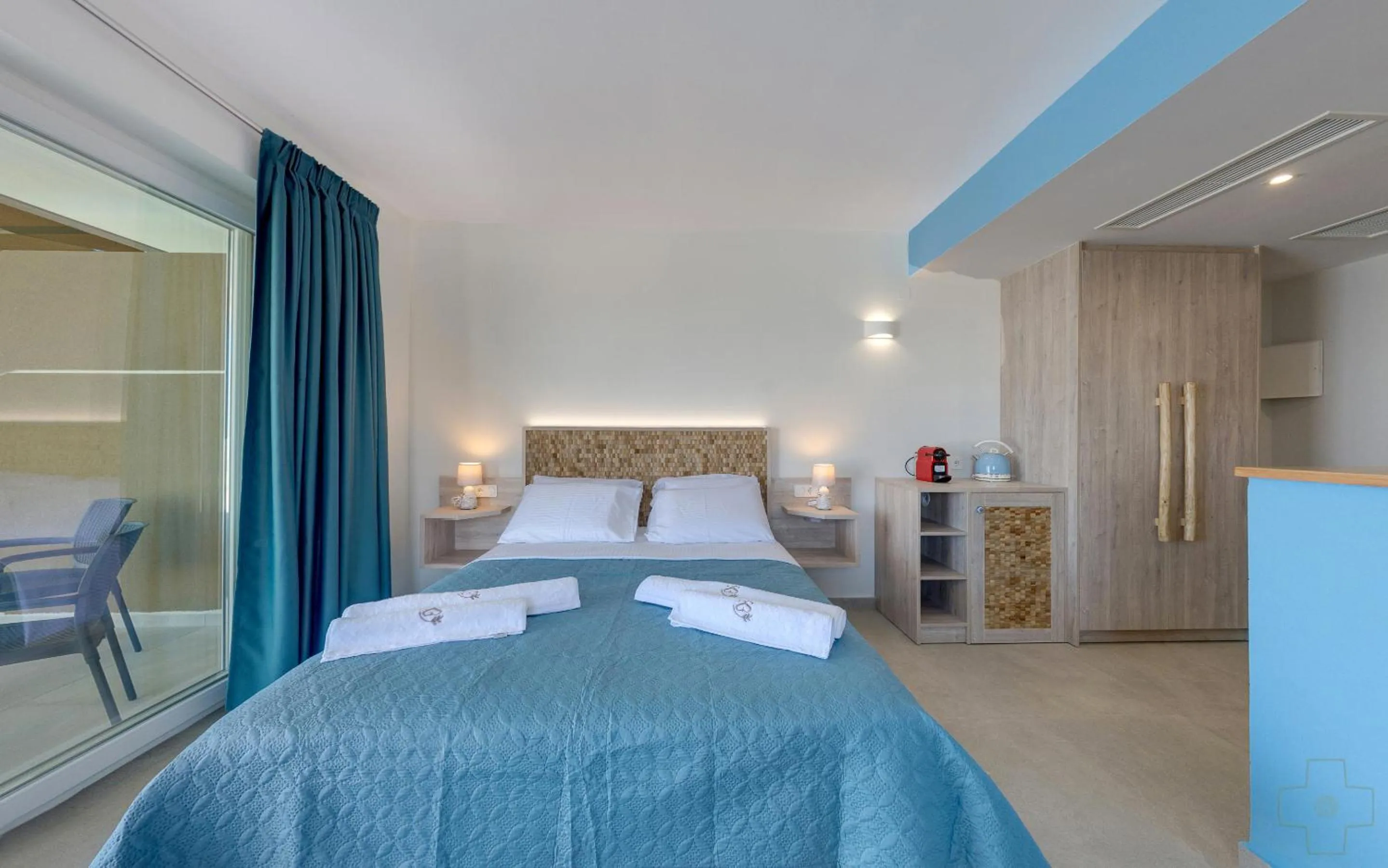 Bed in Spiros-Soula Thematic Suites