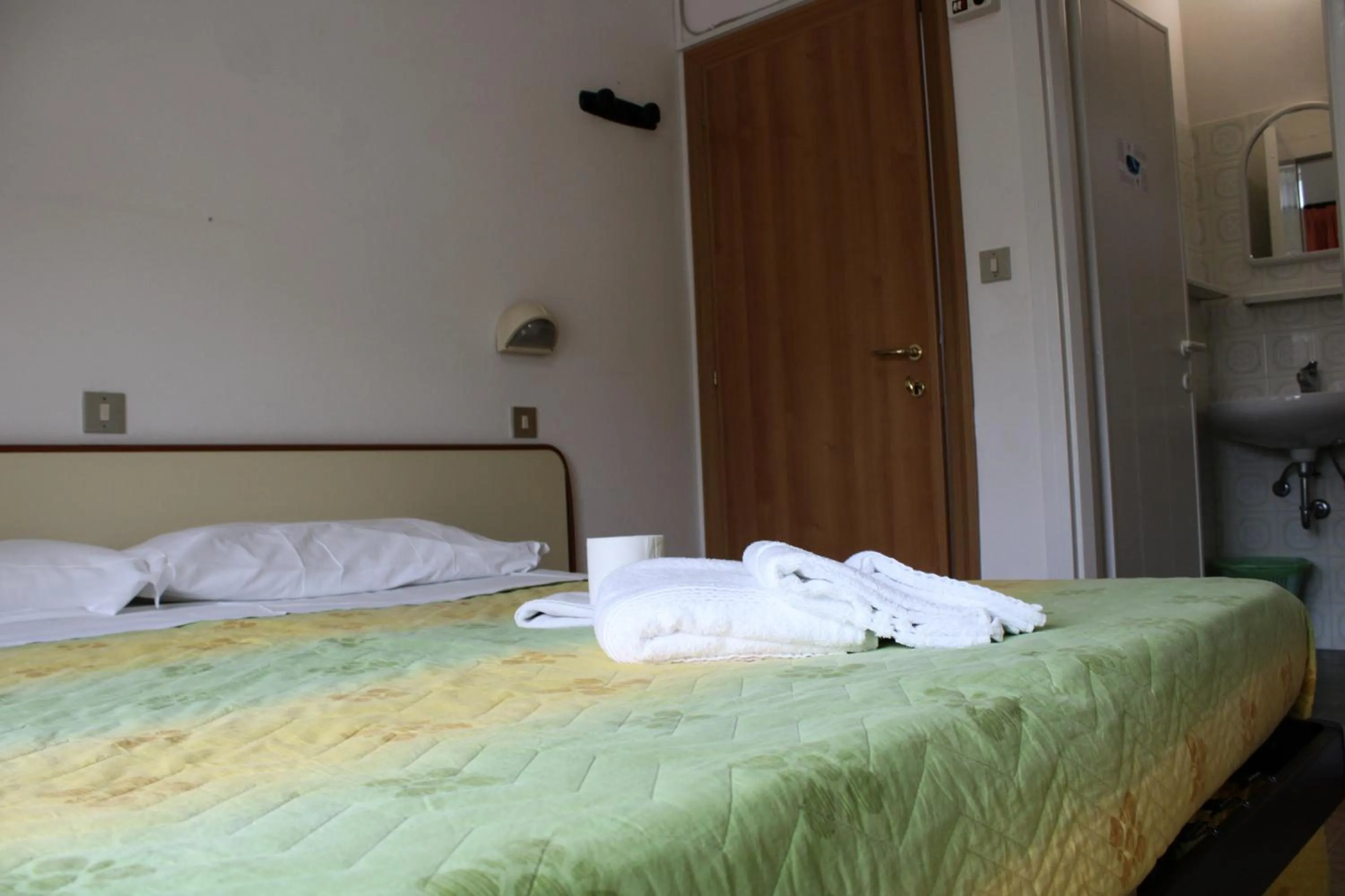 Bedroom, Bed in Hotel Gialpina