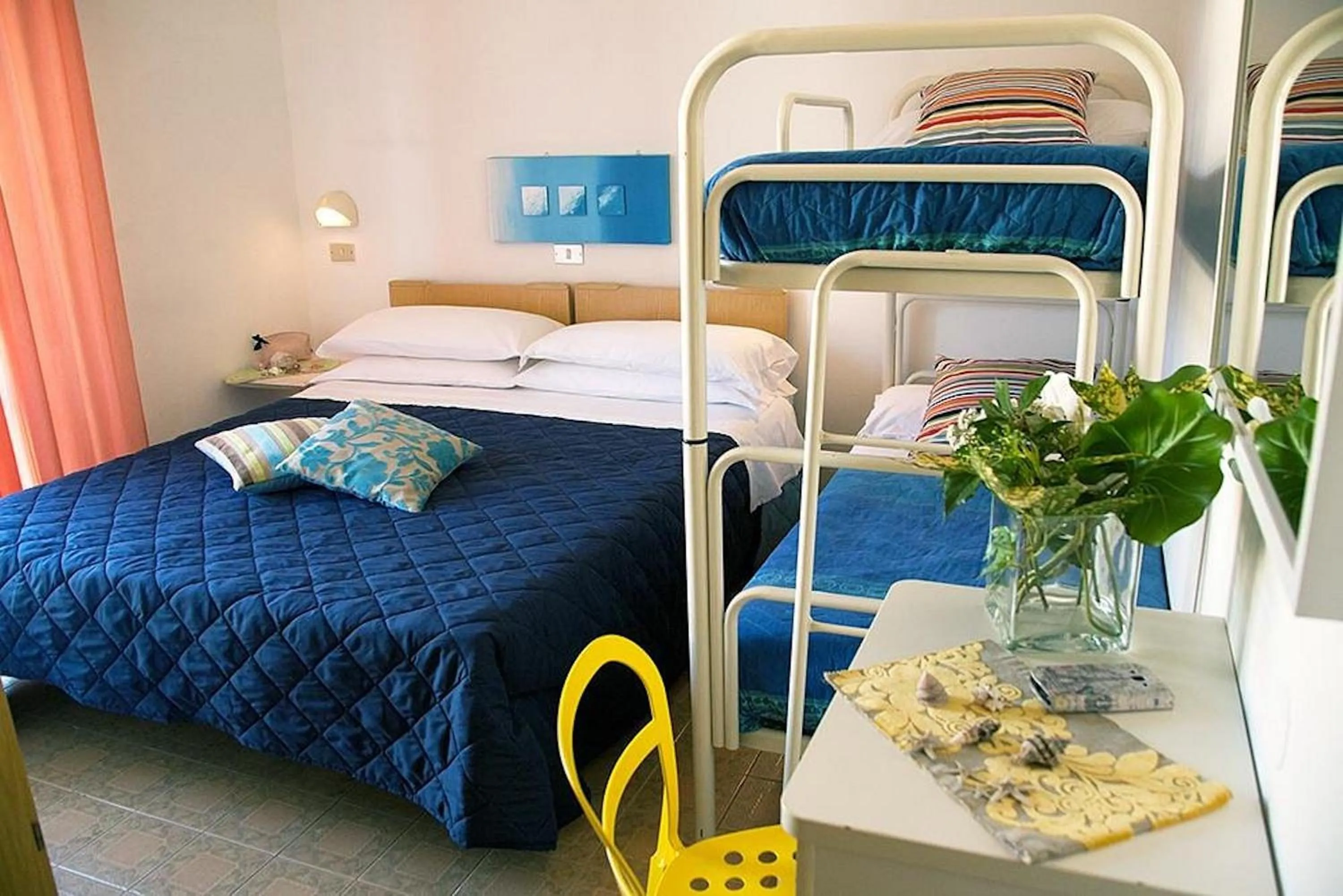 bunk bed, Bed in Hotel Gialpina