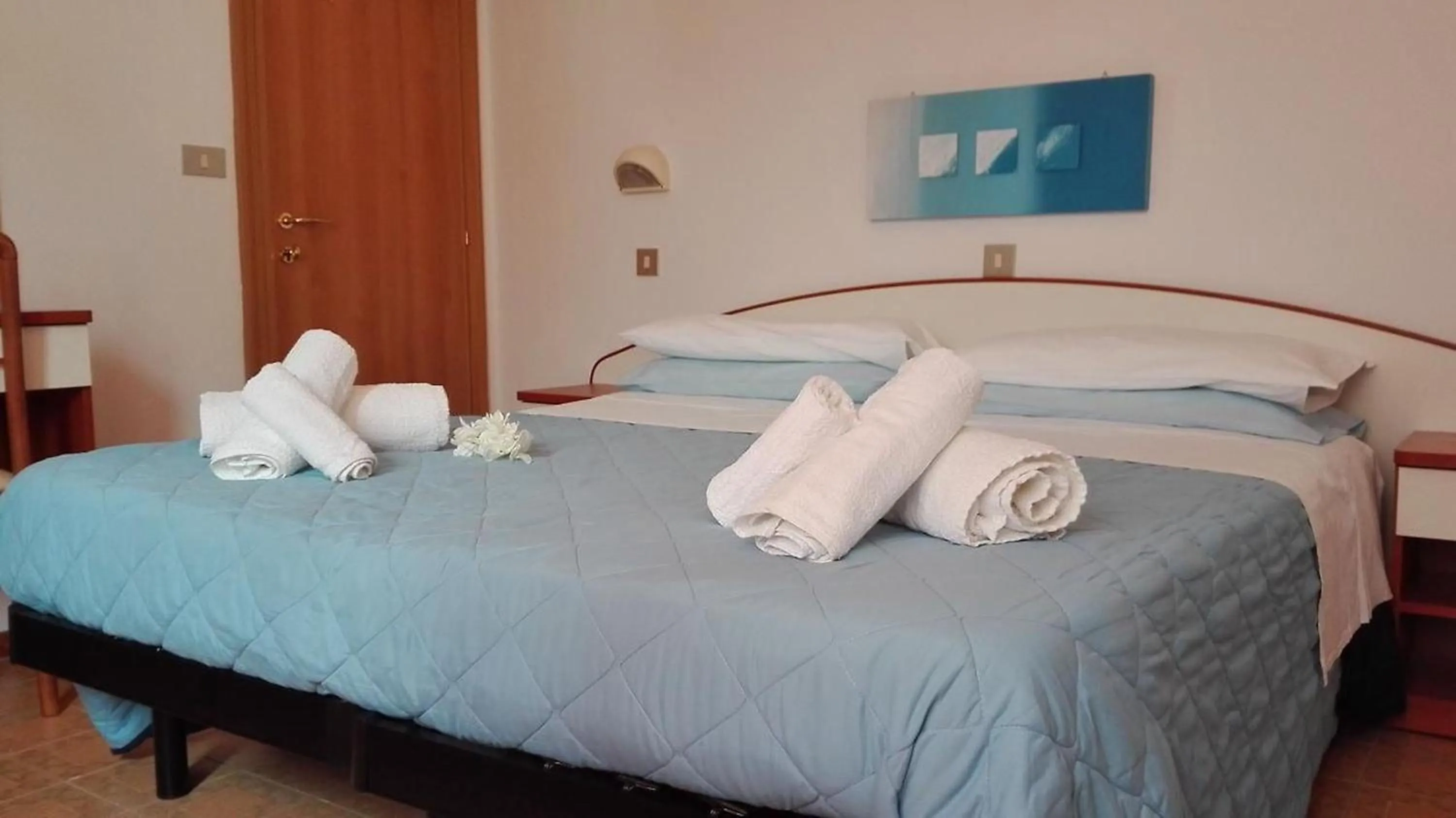 Photo of the whole room, Bed in Hotel Gialpina