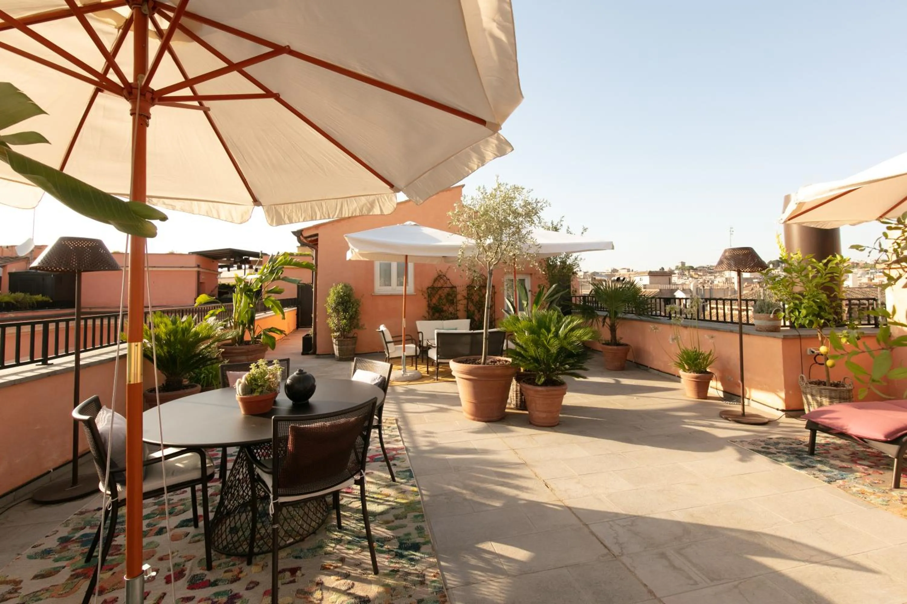 Balcony/Terrace in Umiltà 36