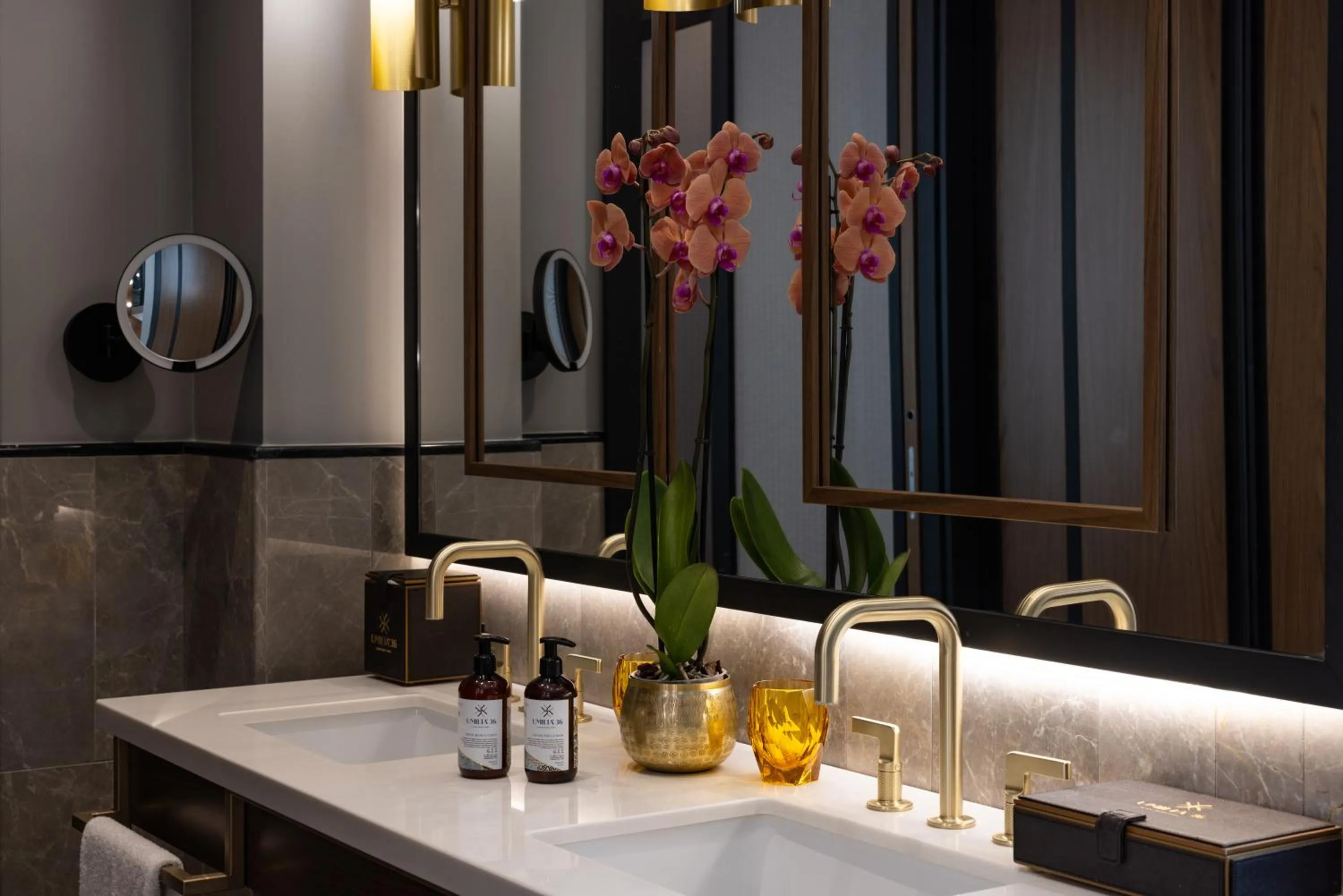 Bathroom in Umiltà 36