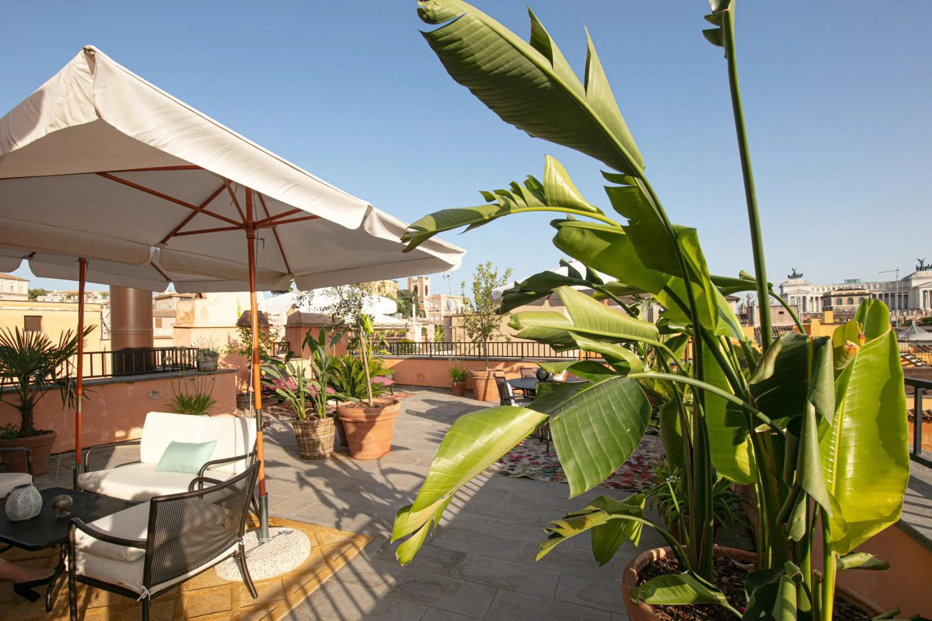 Balcony/Terrace in Umiltà 36