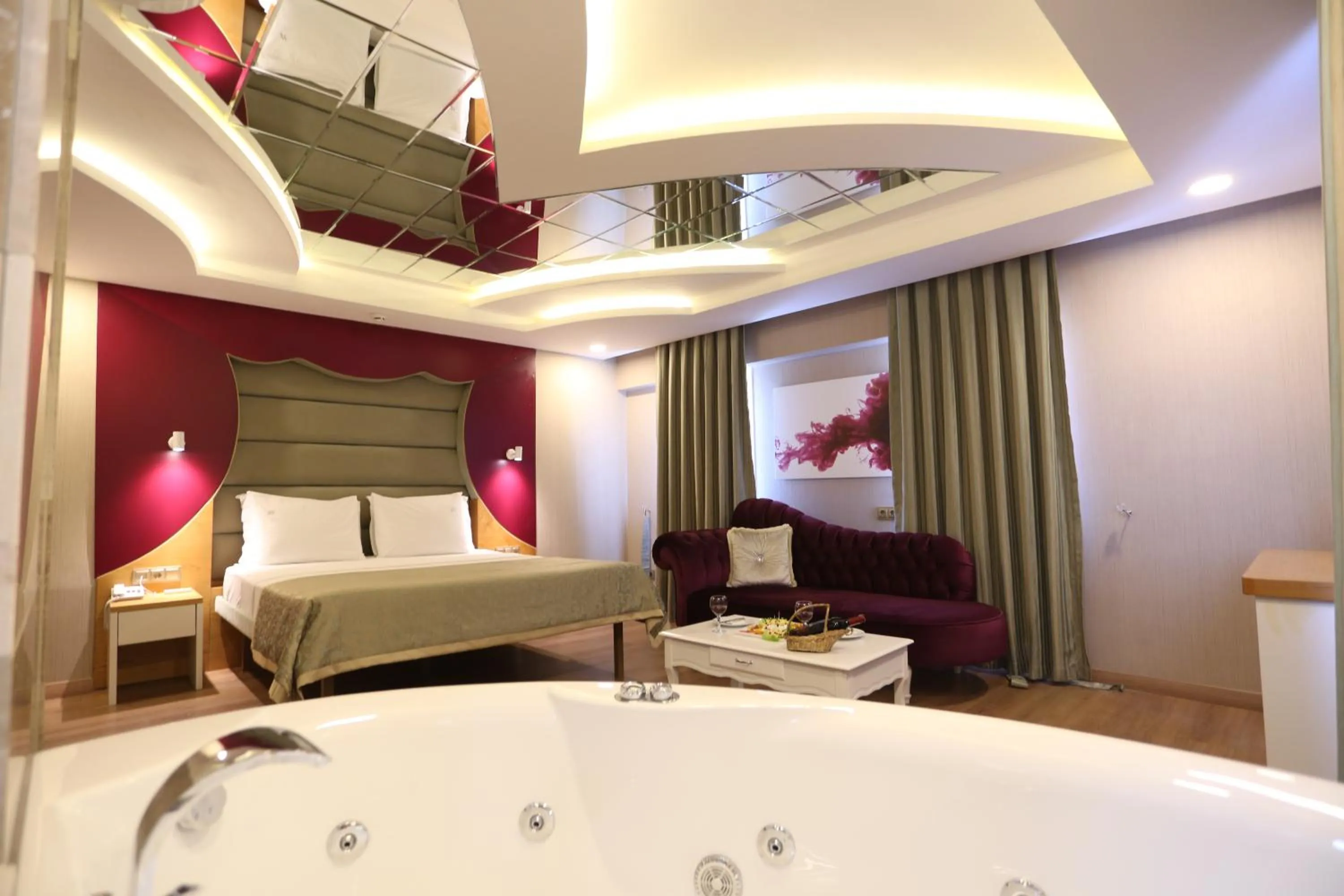 Bed in Life Corner Hotel