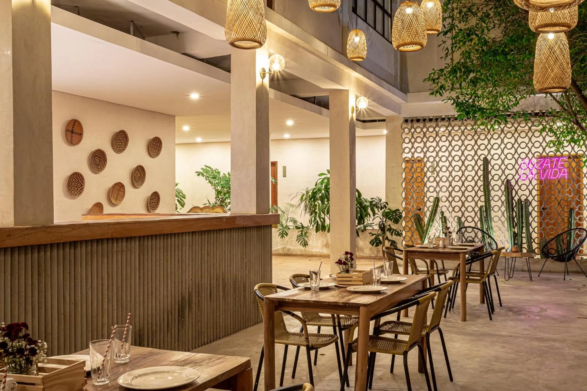 Restaurant/places to eat in Soy Local Santa Marta