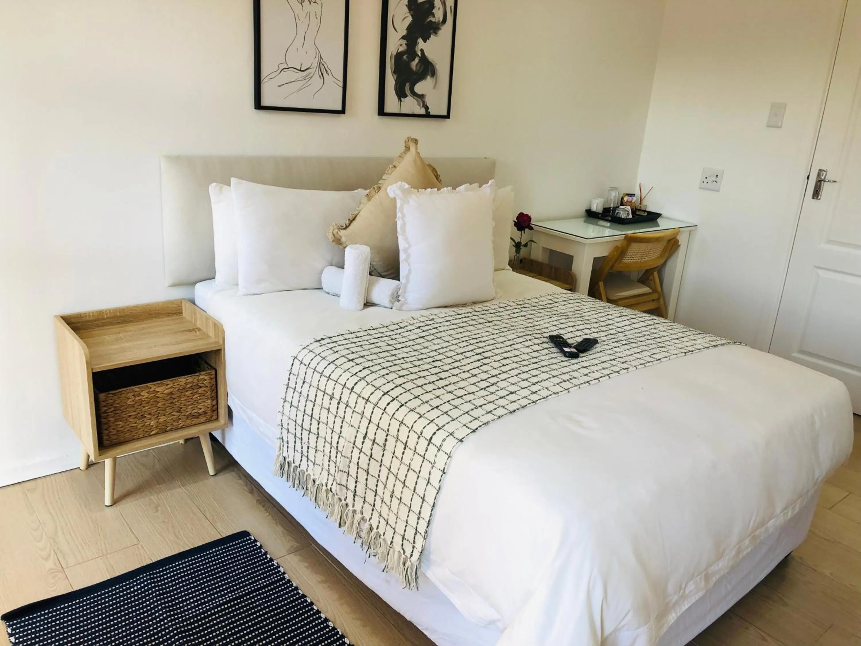 Bed in Bluebanana Lodge