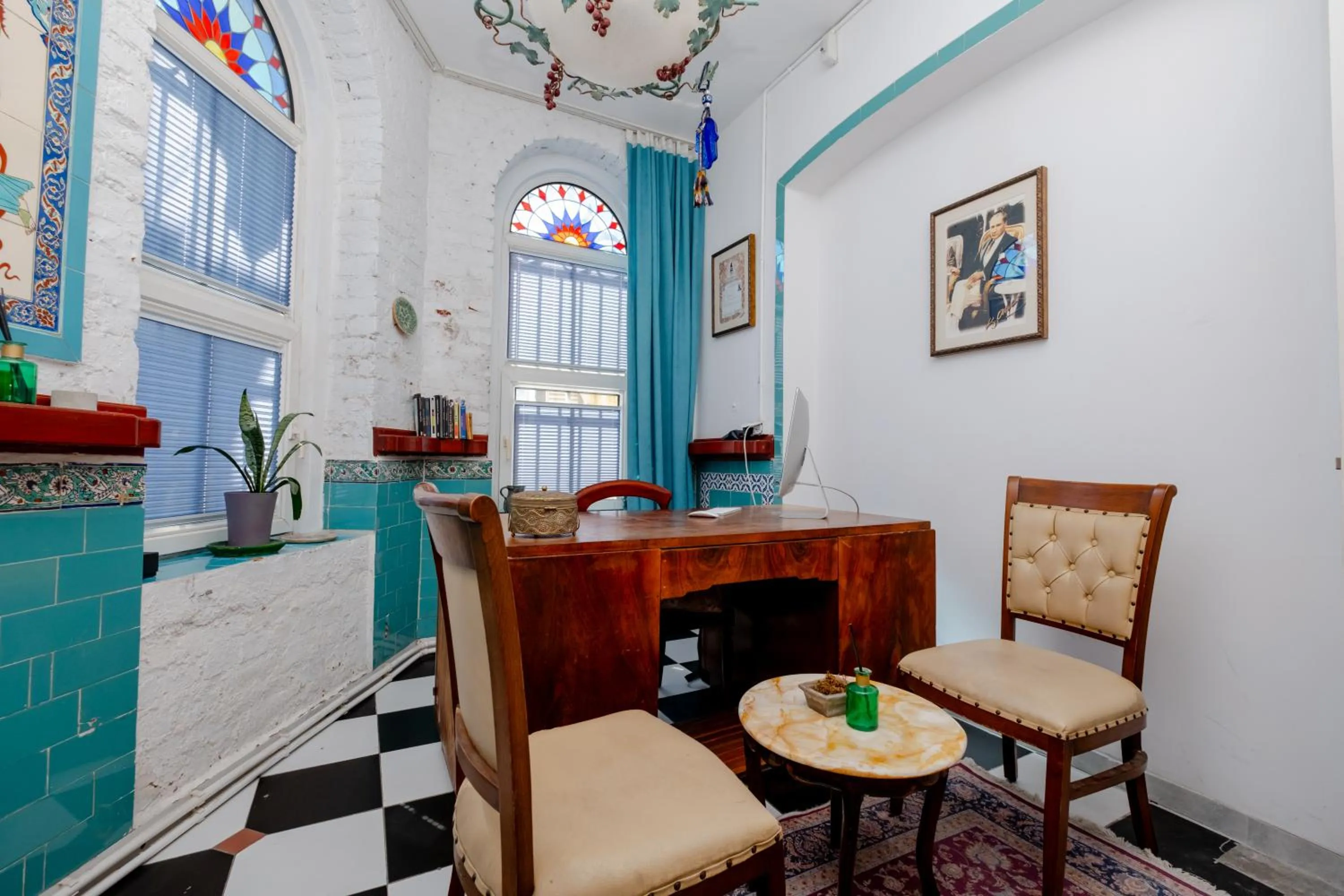 Lobby or reception in Nevalist Hotel