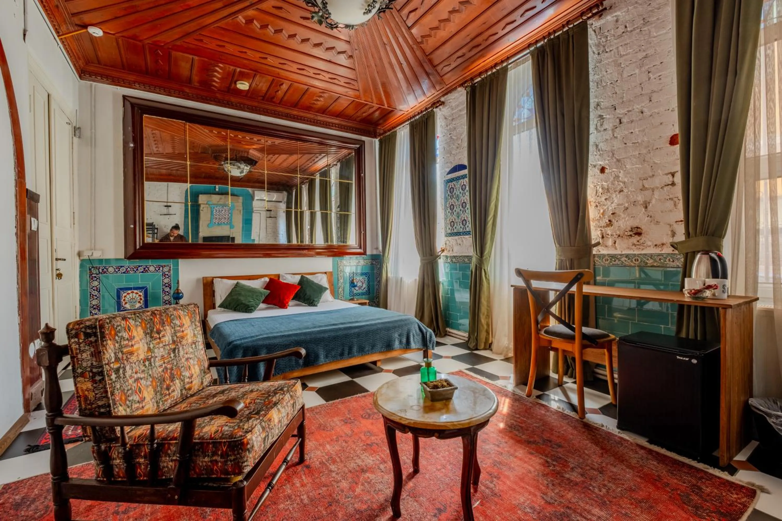 Bed in Nevalist Hotel