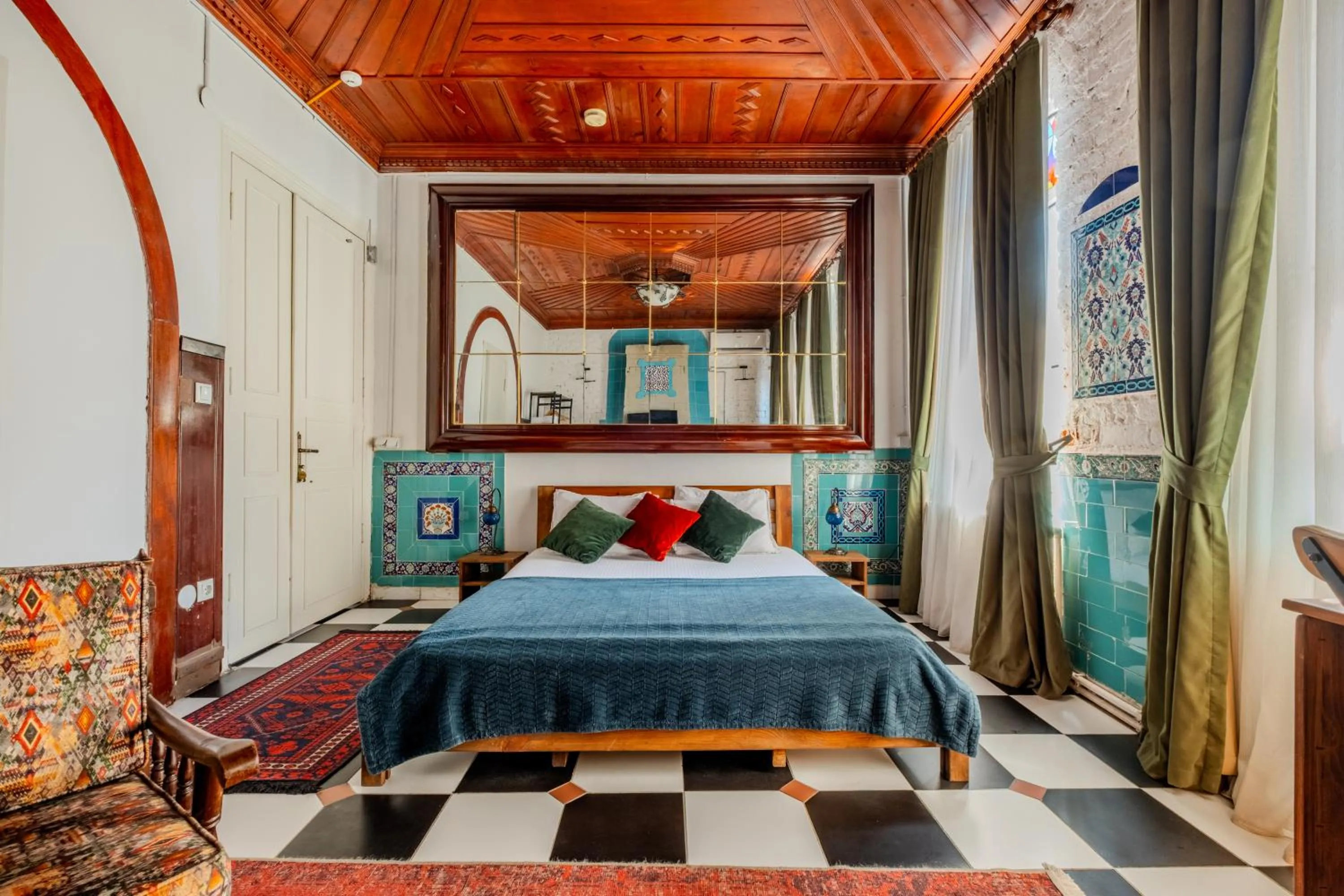 Bed in Nevalist Hotel