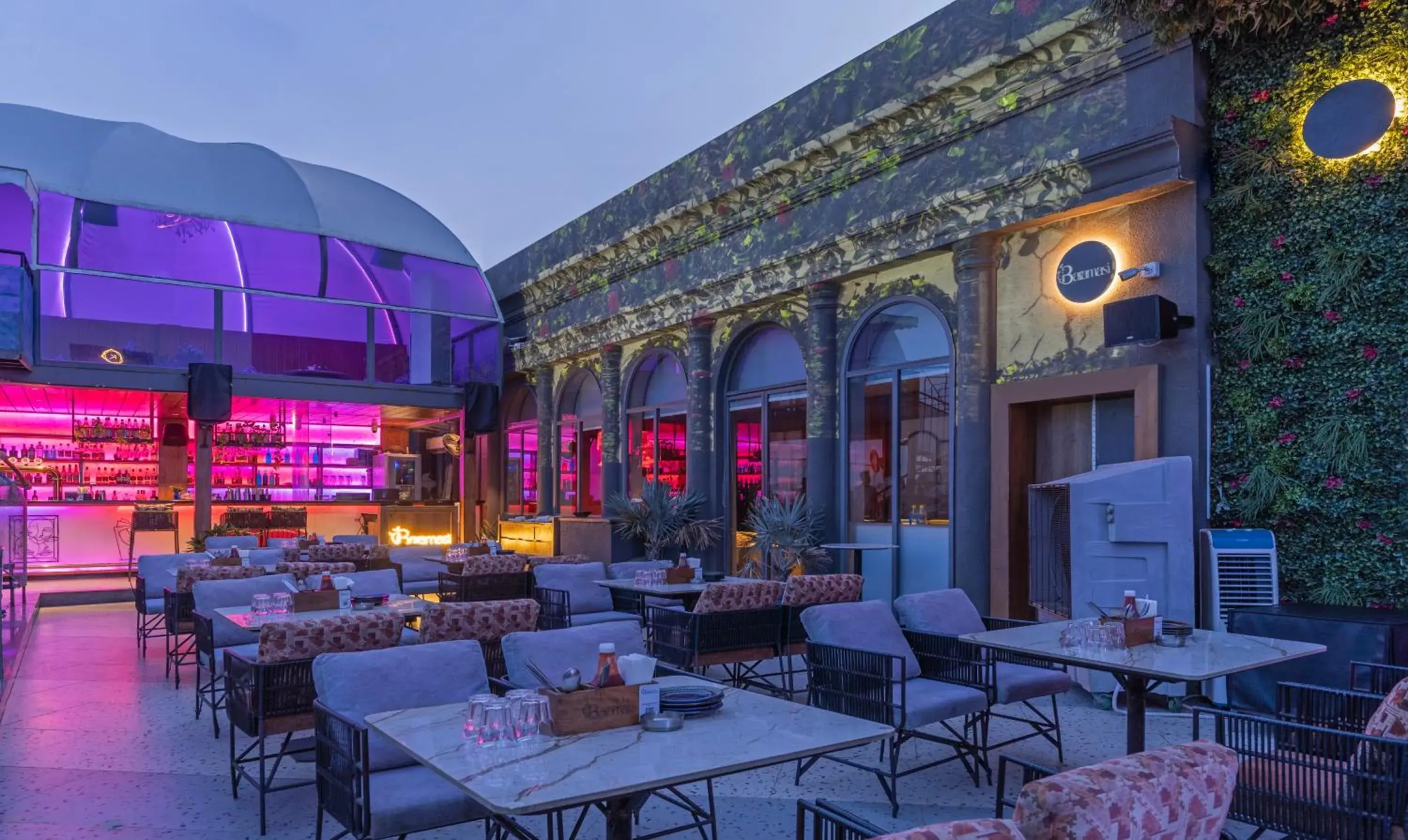 Restaurant/places to eat in Treebo Premium Baramasi By Jai Club Prime Restaurant/places to eat in Treebo Premium Baramasi By Jai Club Prime