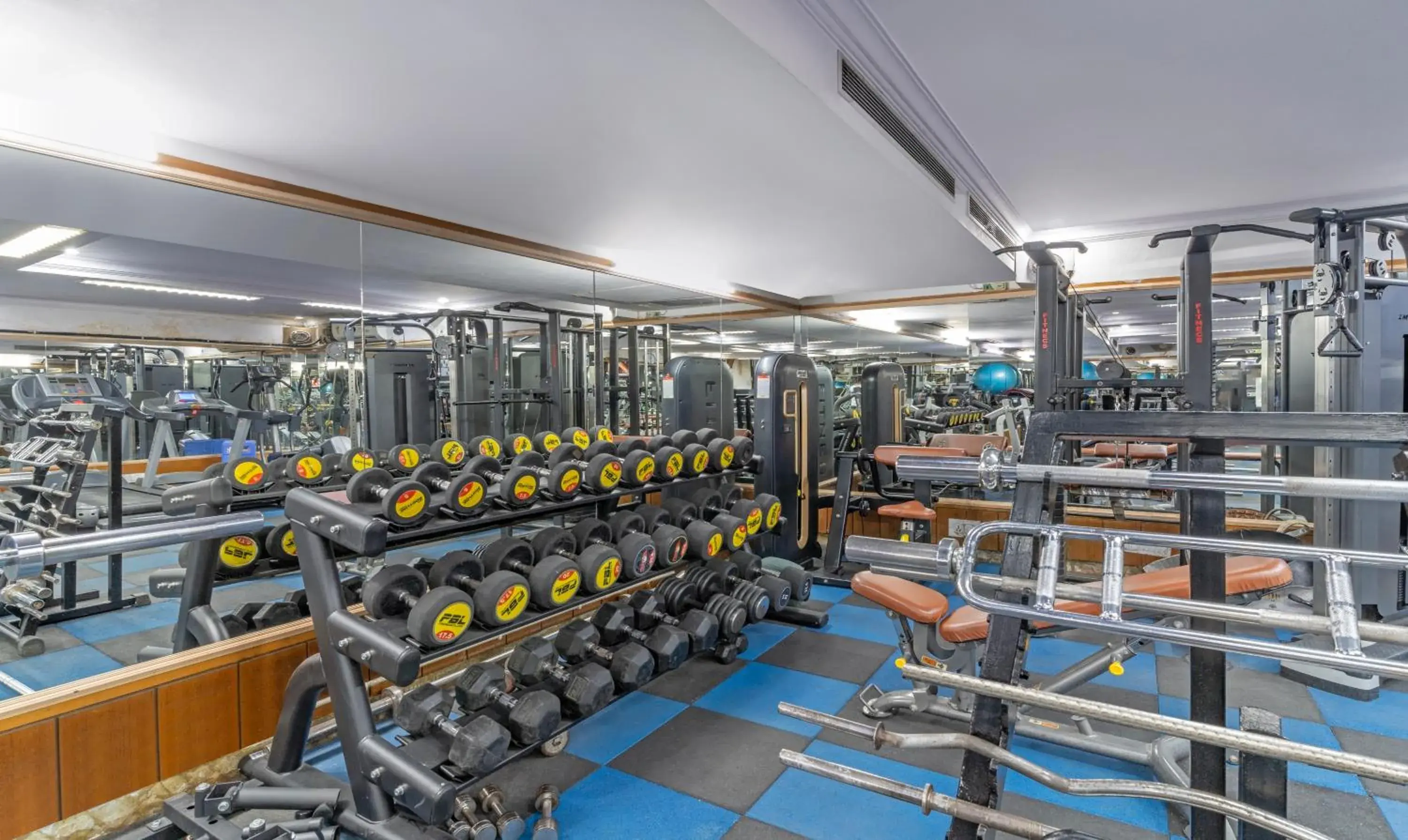Fitness centre/facilities in Treebo Premium Baramasi By Jai Club Prime Fitness centre/facilities in Treebo Premium Baramasi By Jai Club Prime