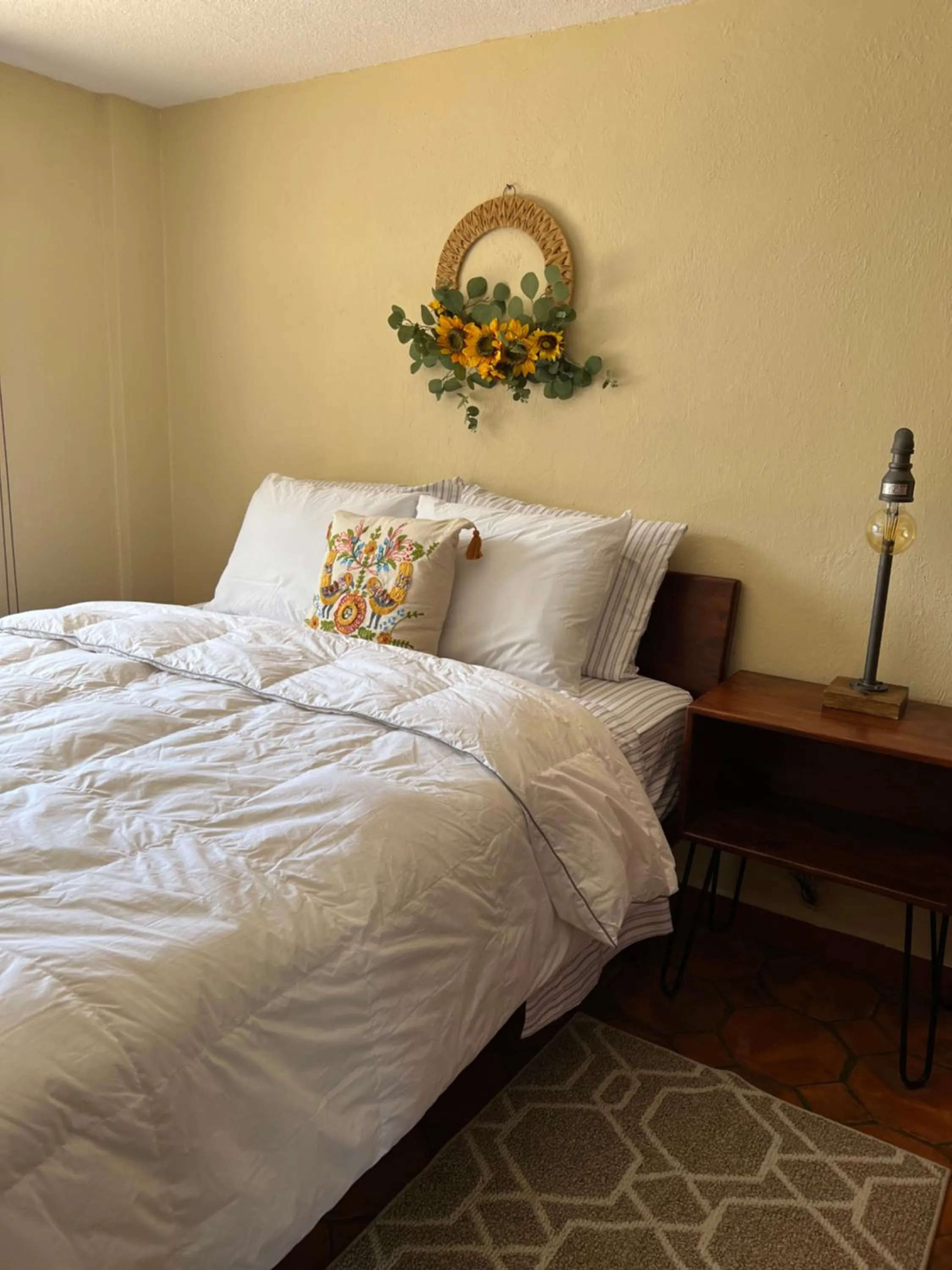 Bed in Hacienda Santa Ana Lodging