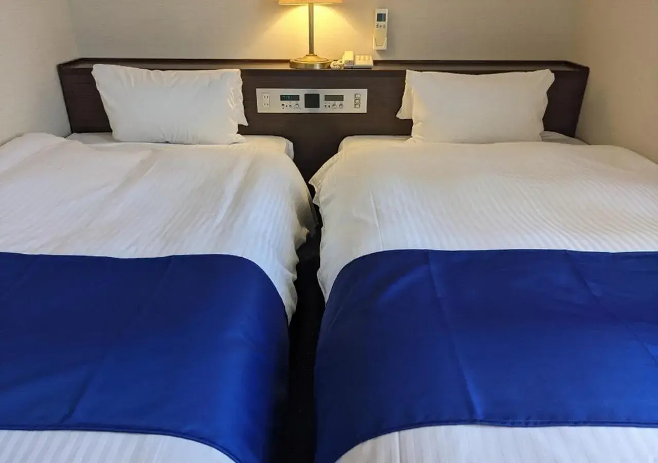 Economy Twin Room - Smoking in Ichinomiya City Hotel Economy Twin Room - Smoking in Ichinomiya City Hotel