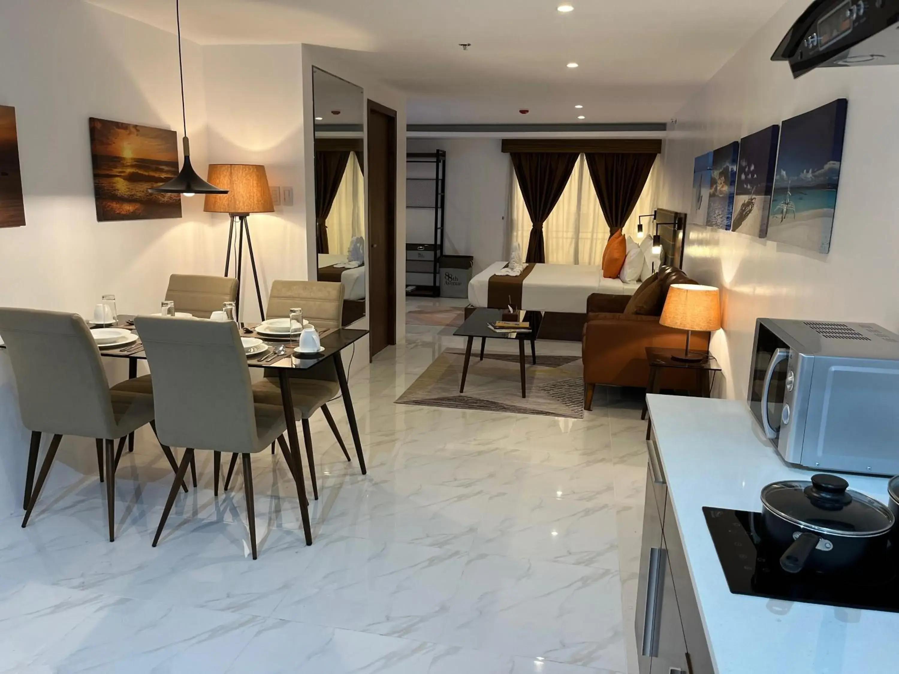 Deluxe King Studio in 88th Avenue Deluxe King Studio in 88th Avenue