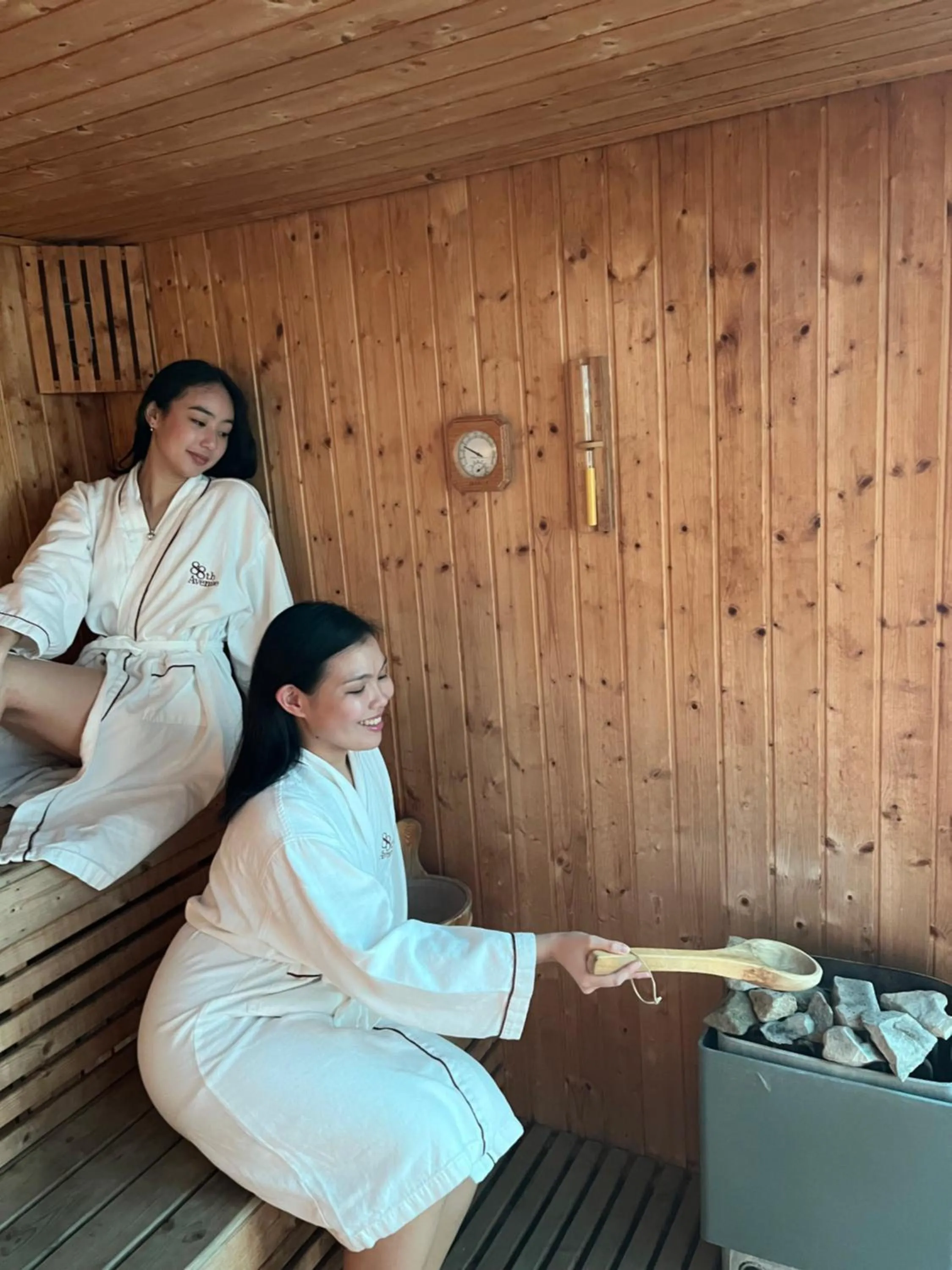 Sauna in 88th Avenue