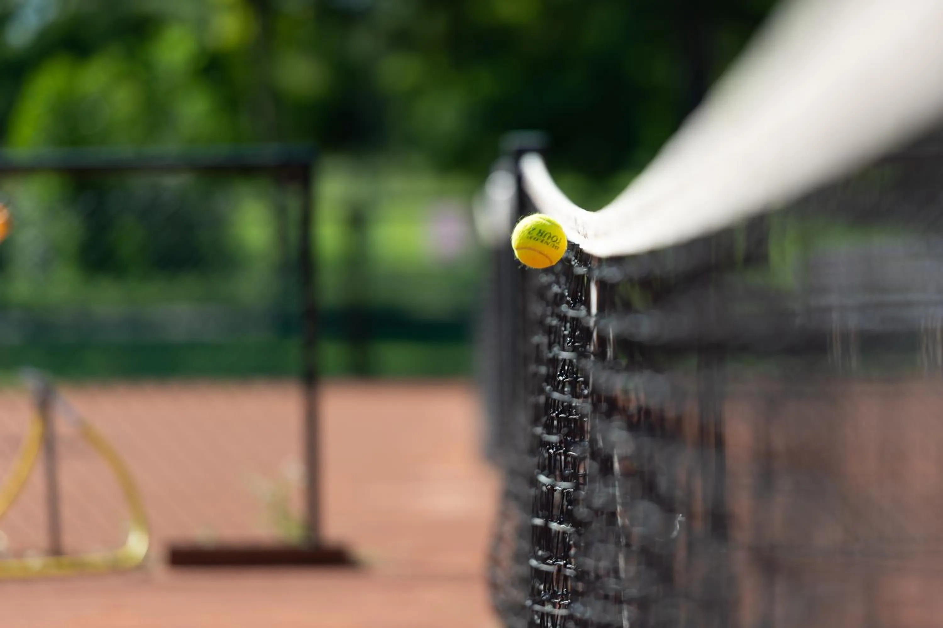 Tennis court in Isola di Albarella Hotel Capo Nord