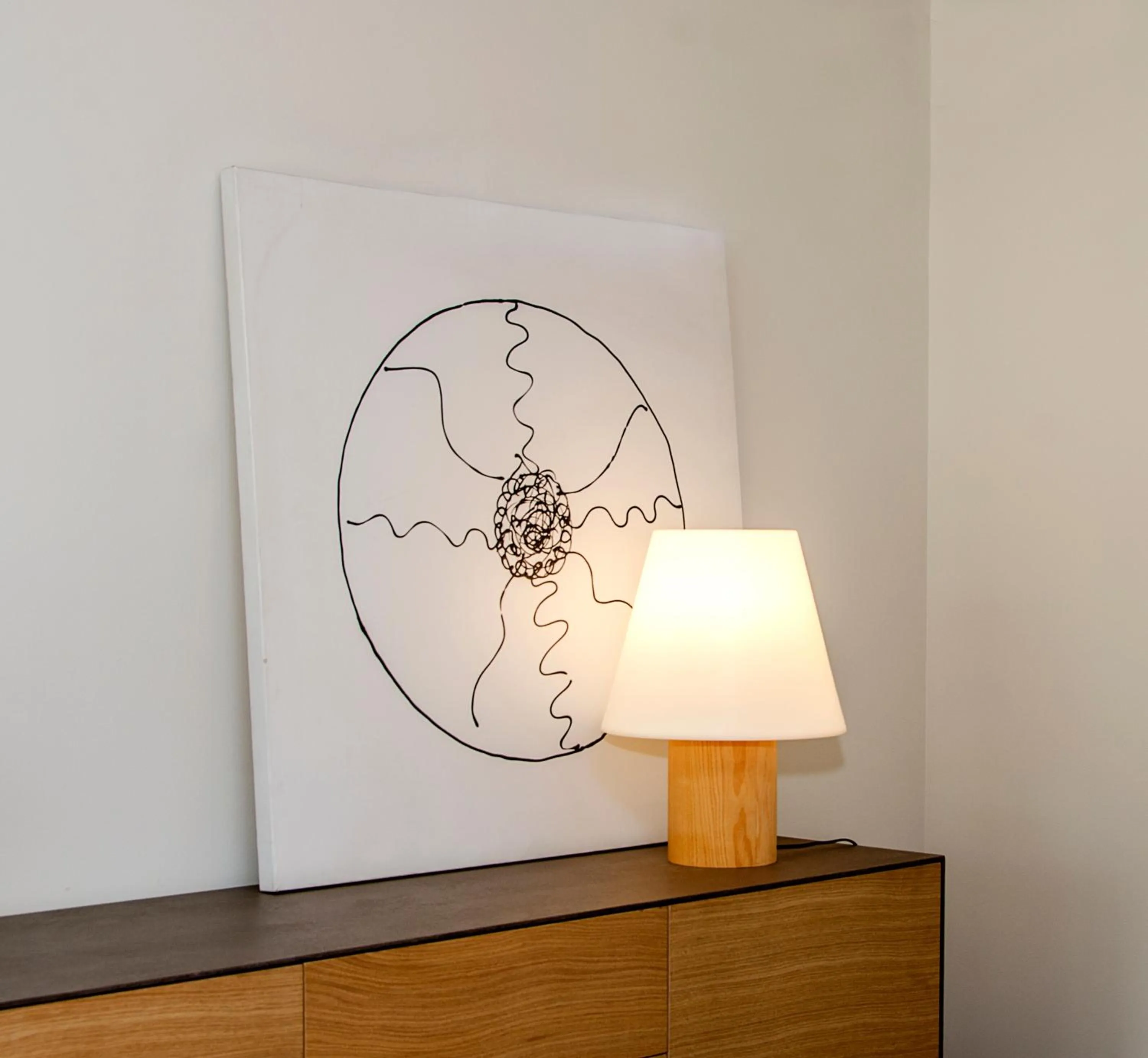 Sitges Spaces Garden Paradise 3 bedroom, 3 bathroom, huge PRIVATE garden-terrace, pool- sleeps up to 8