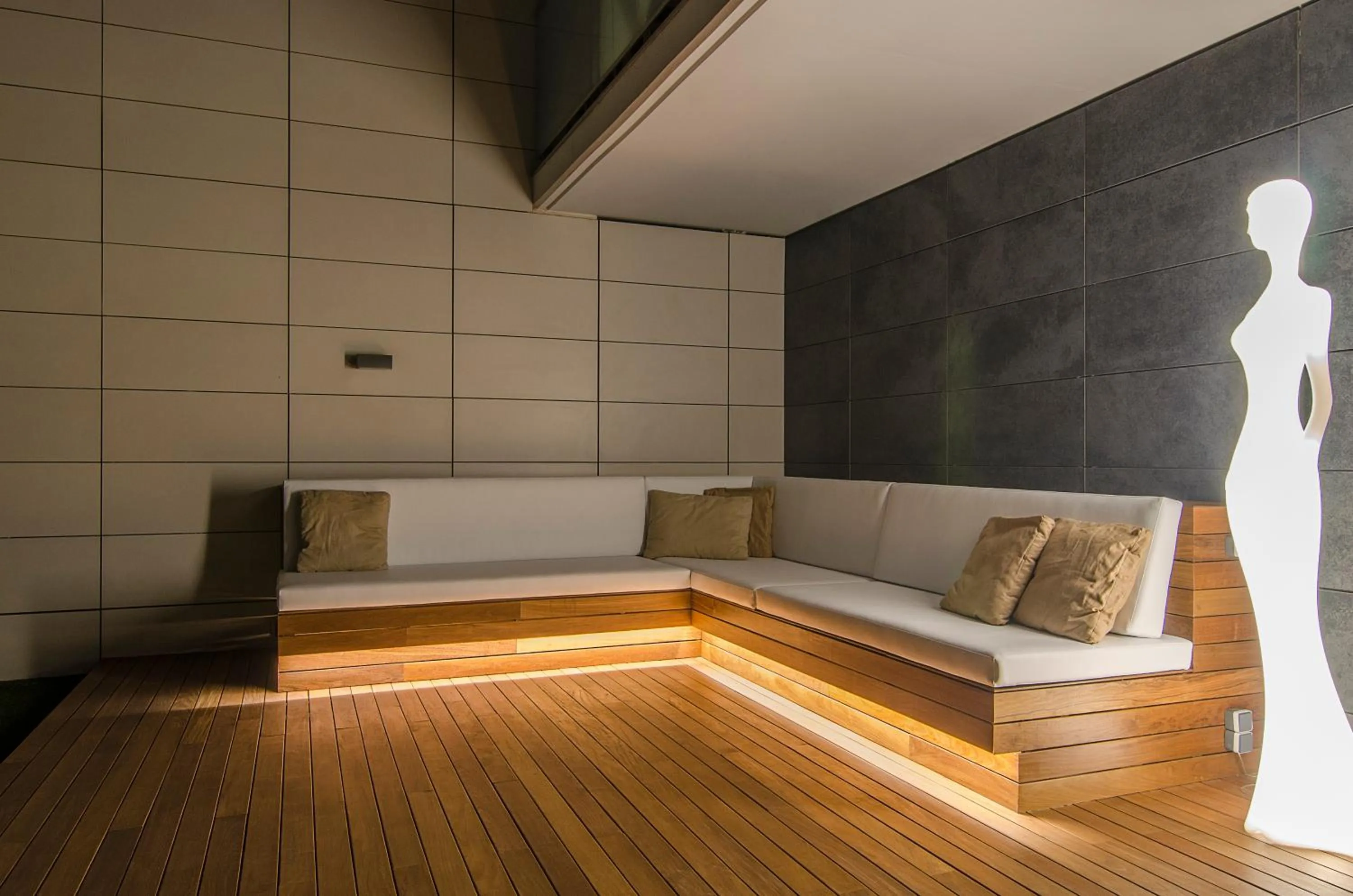 Bed in Sitges Spaces Garden Paradise 3 bedroom, 3 bathroom, huge PRIVATE garden-terrace, pool- sleeps up to 8