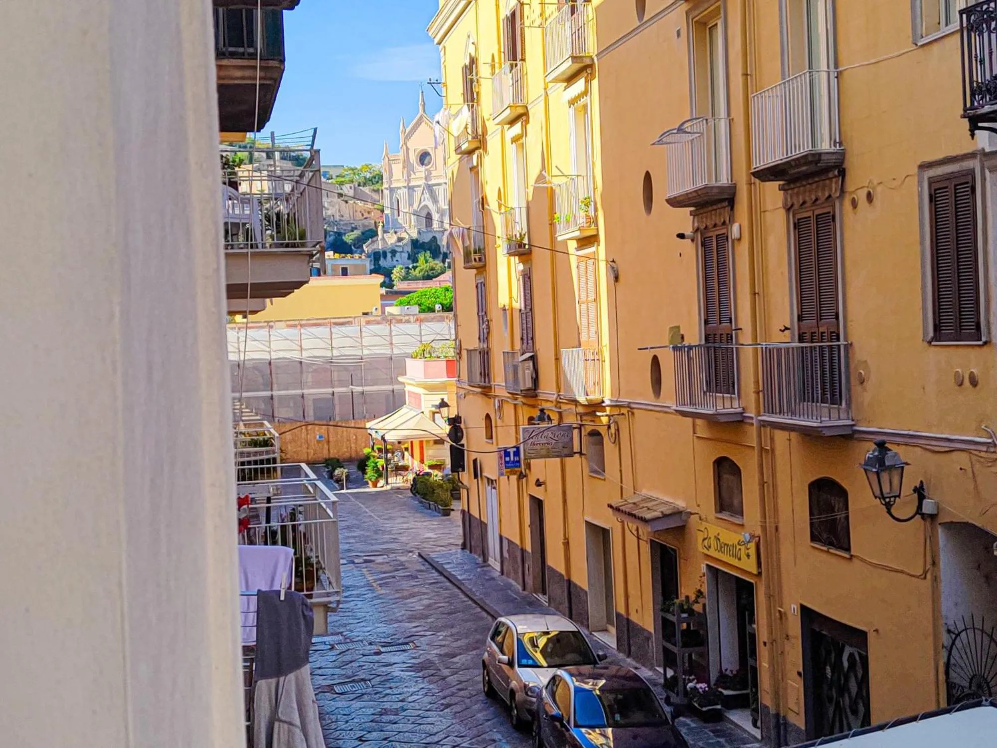 Nearby landmark in Narì Bed&Breakfast