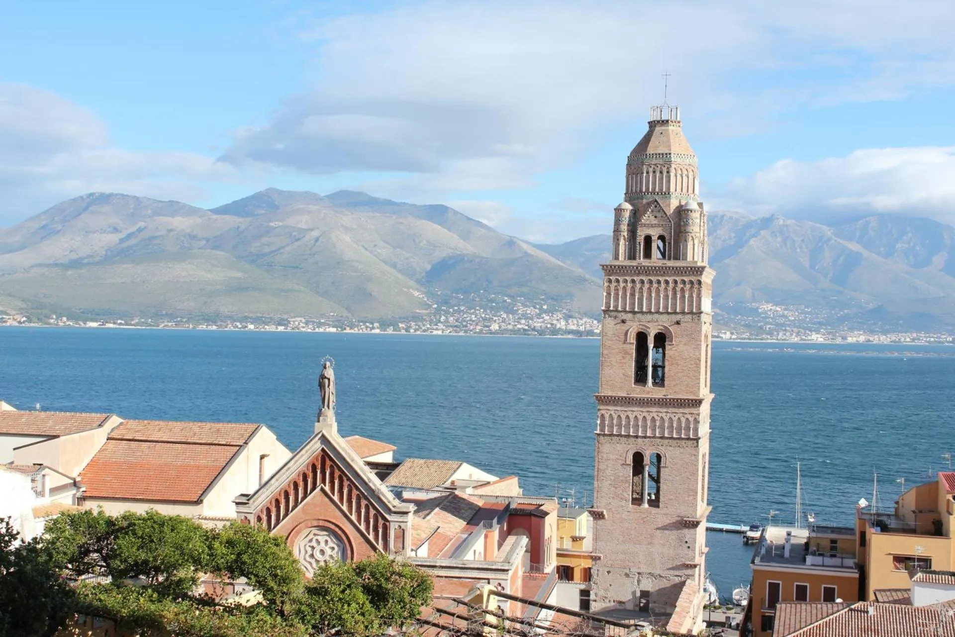 Nearby landmark in Narì Bed&Breakfast