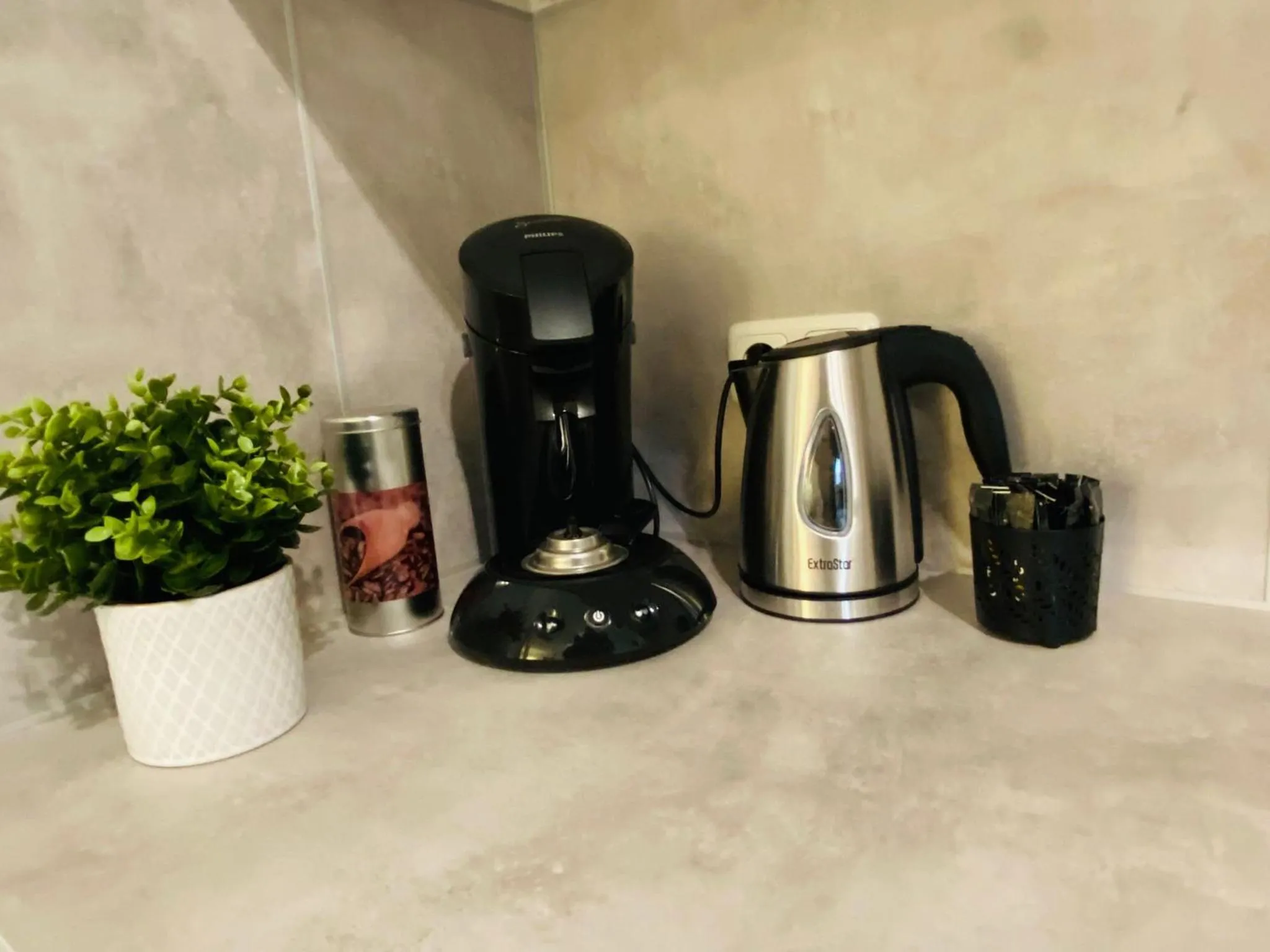 Photo of the whole room in MEINpartments Wolfsburg