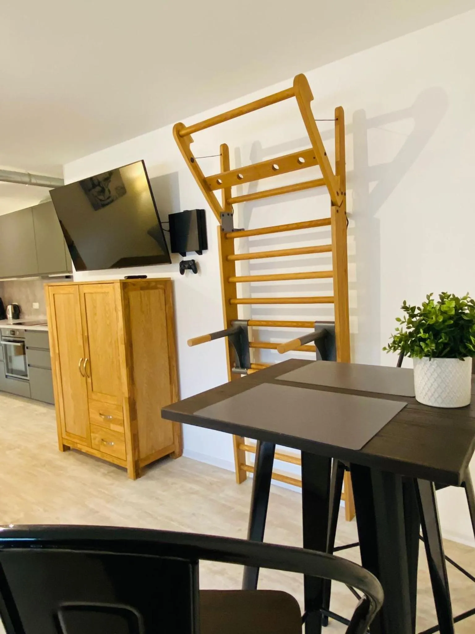 Photo of the whole room in MEINpartments Wolfsburg