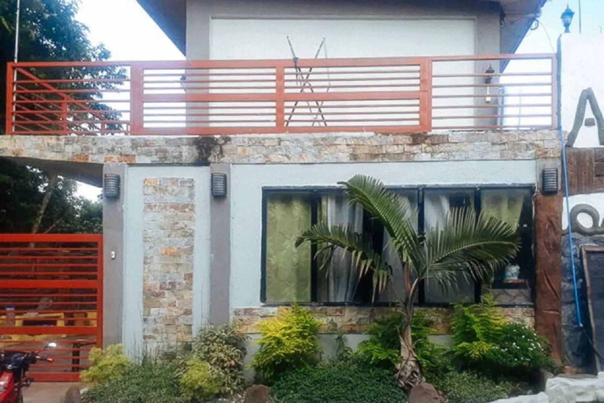 Property building in RedDoorz @ Balay Hiraya Apartment