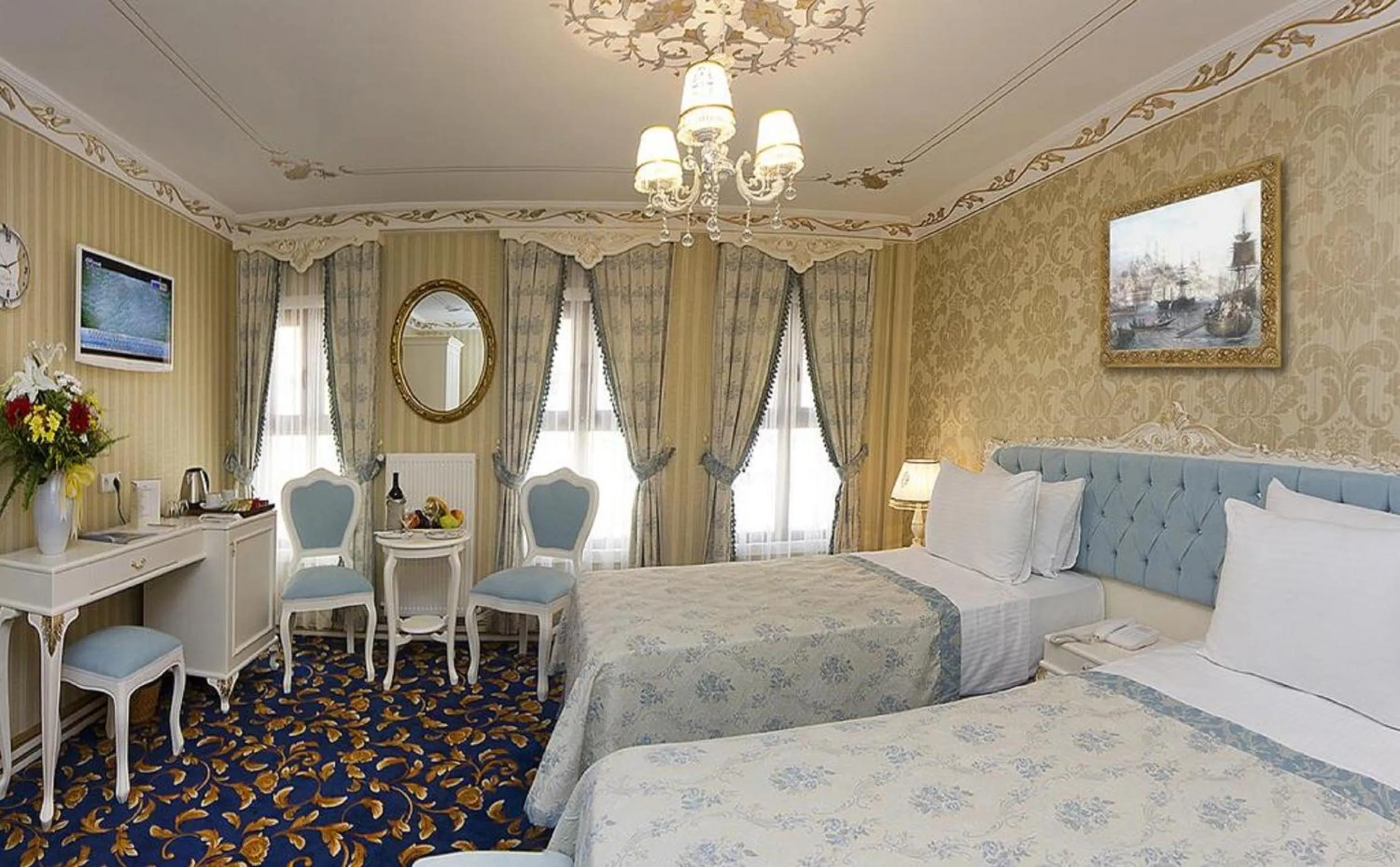 Massage, Bed in Villa Paradiso Hotel & Spa