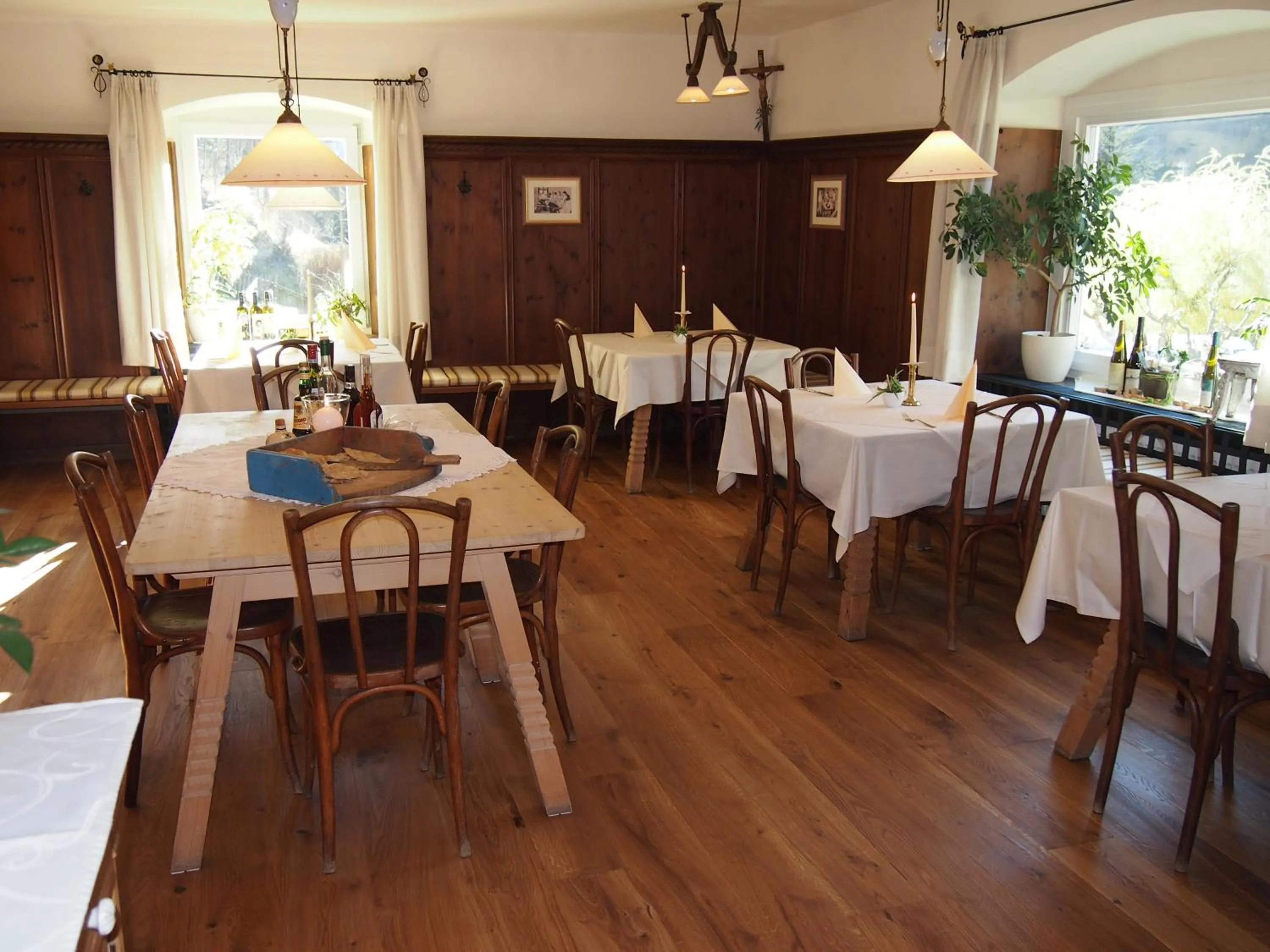 Restaurant/places to eat in Ansitz Gamp