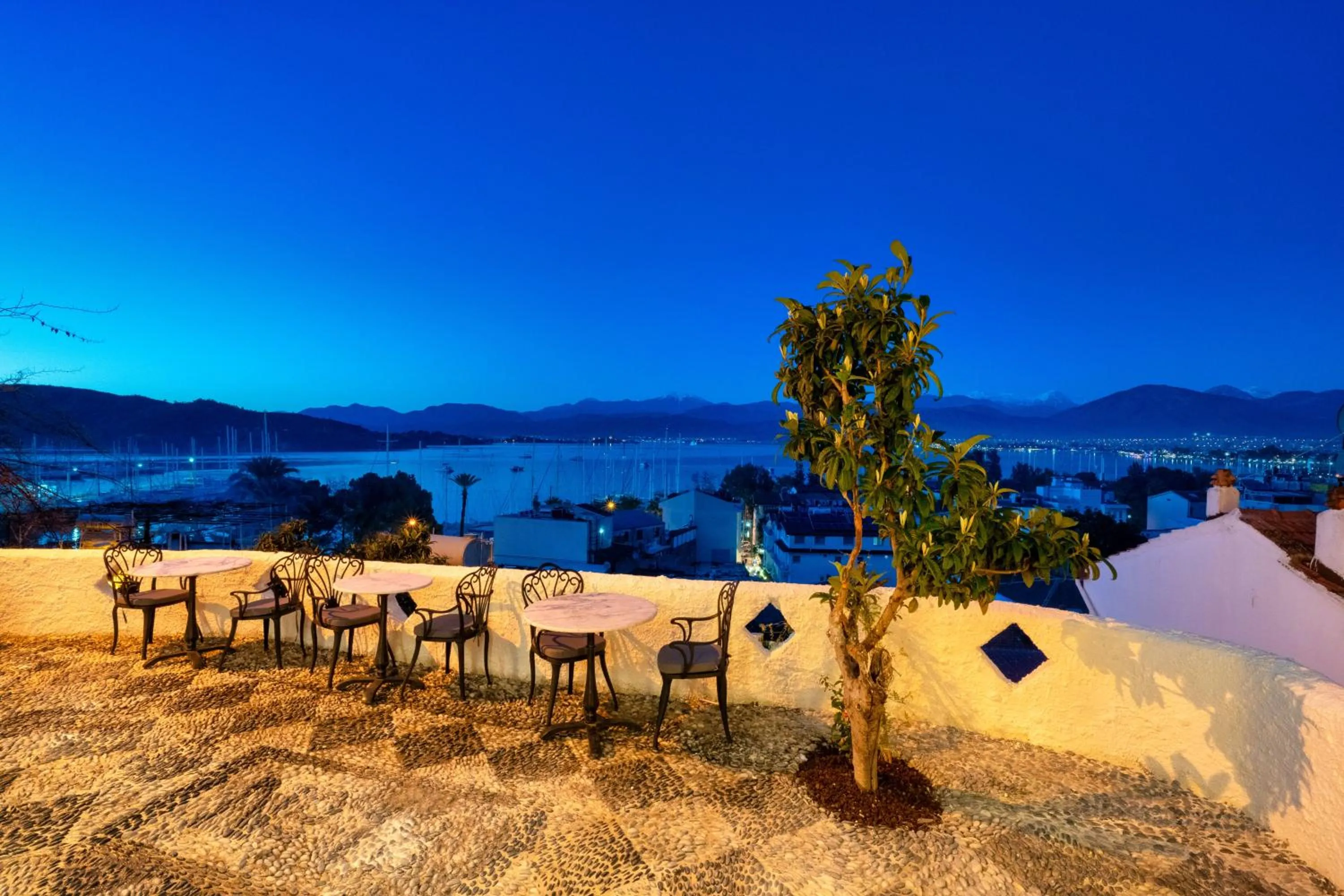 Patio in Reddoors Suites Sea View