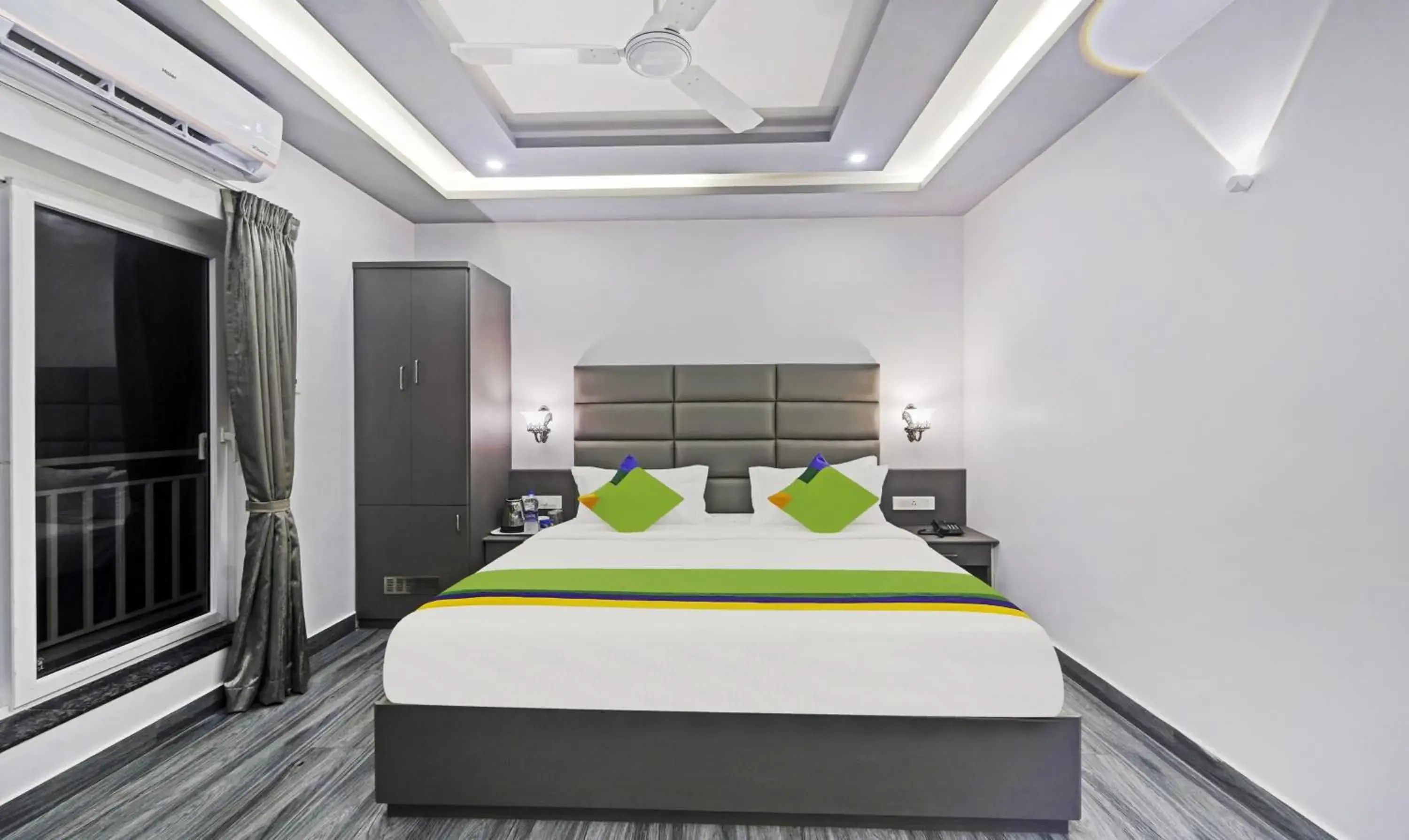 Bed in Treebo Premium Raffis' Andalusia Bay Way Bed in Treebo Premium Raffis' Andalusia Bay Way