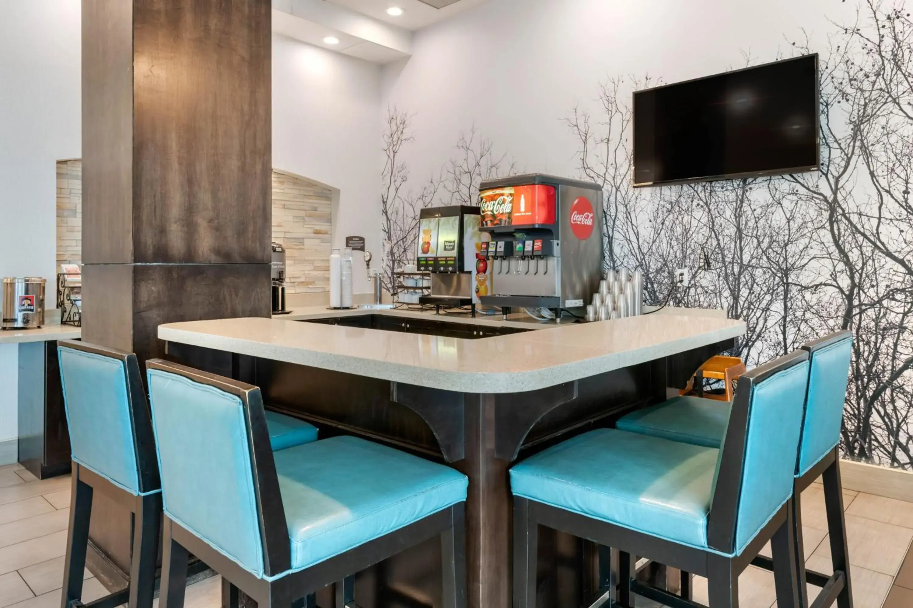 Restaurant/places to eat in Staybridge Suites St. Petersburg FL by IHG Restaurant/places to eat in Staybridge Suites St. Petersburg FL by IHG