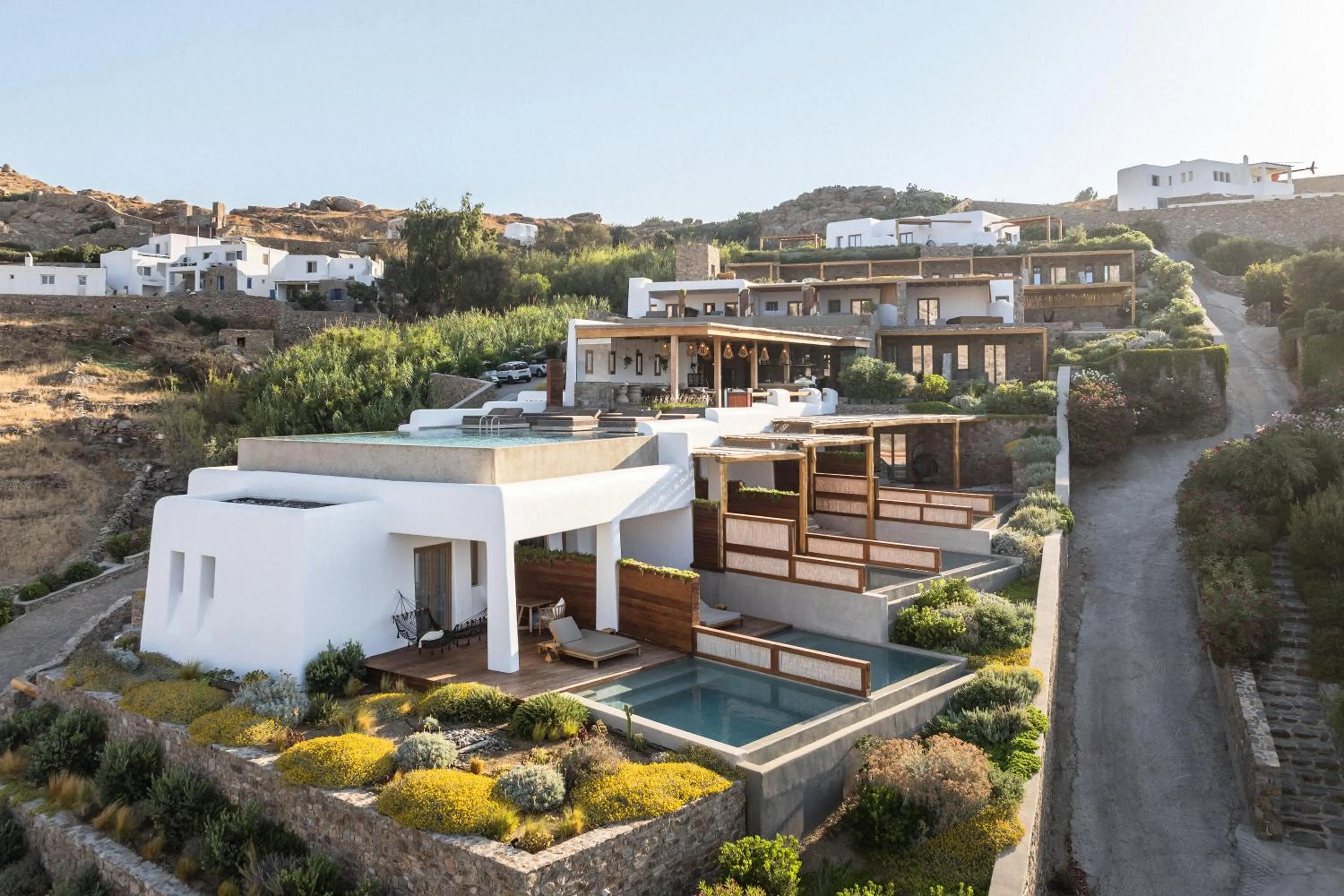 Property building in Mileo