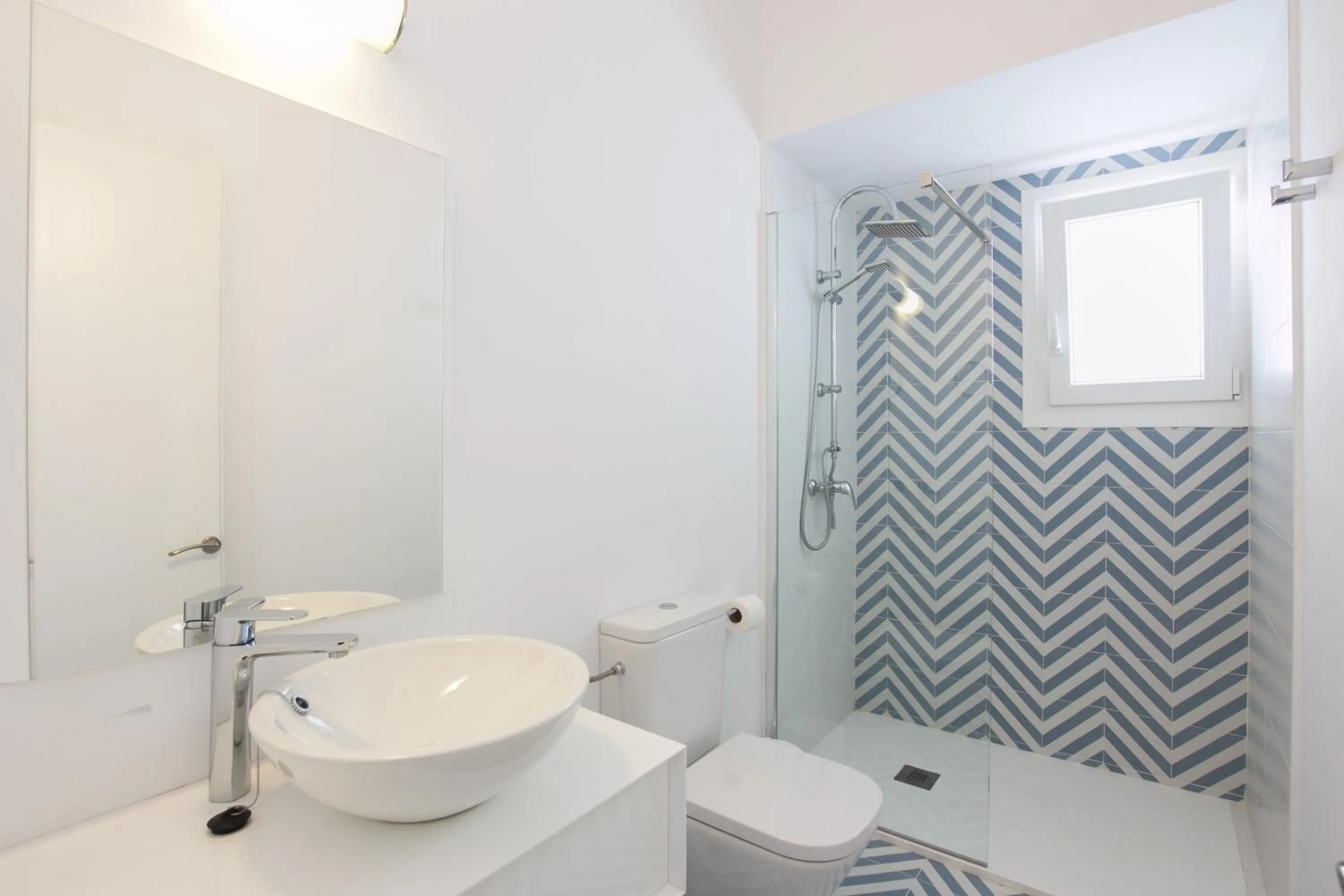 Bathroom in Apartamentos El Rio