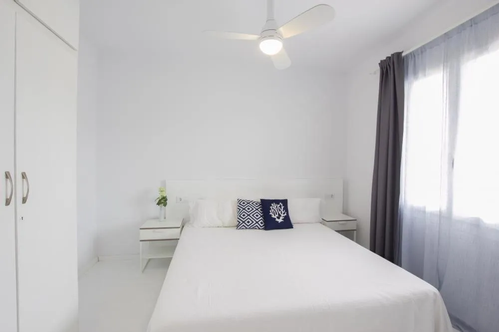 Bedroom, Bed in Apartamentos El Rio