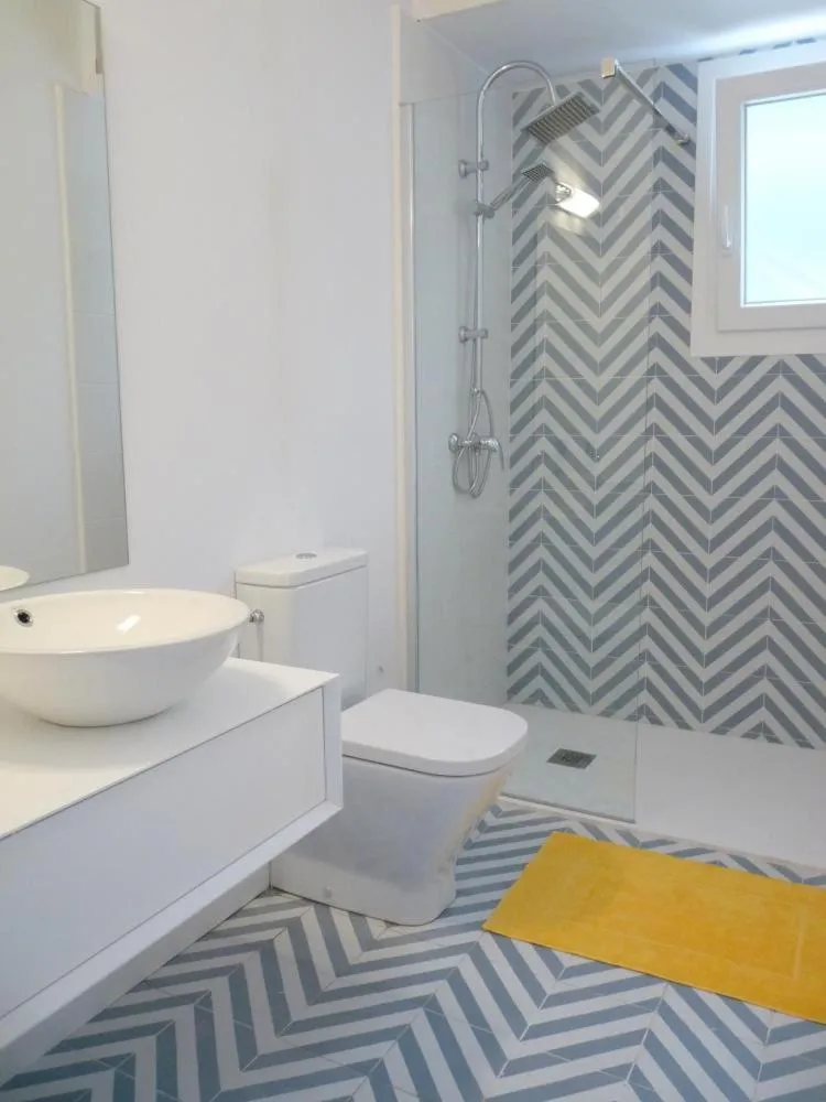 Bathroom in Apartamentos El Rio