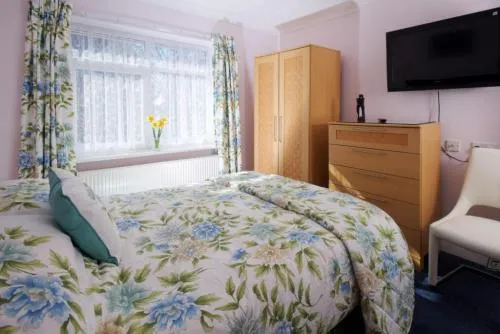 Minton Lodge Hotel - Seniors Only