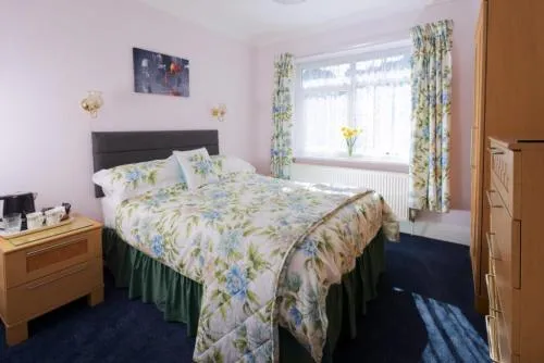 Minton Lodge Hotel - Seniors Only